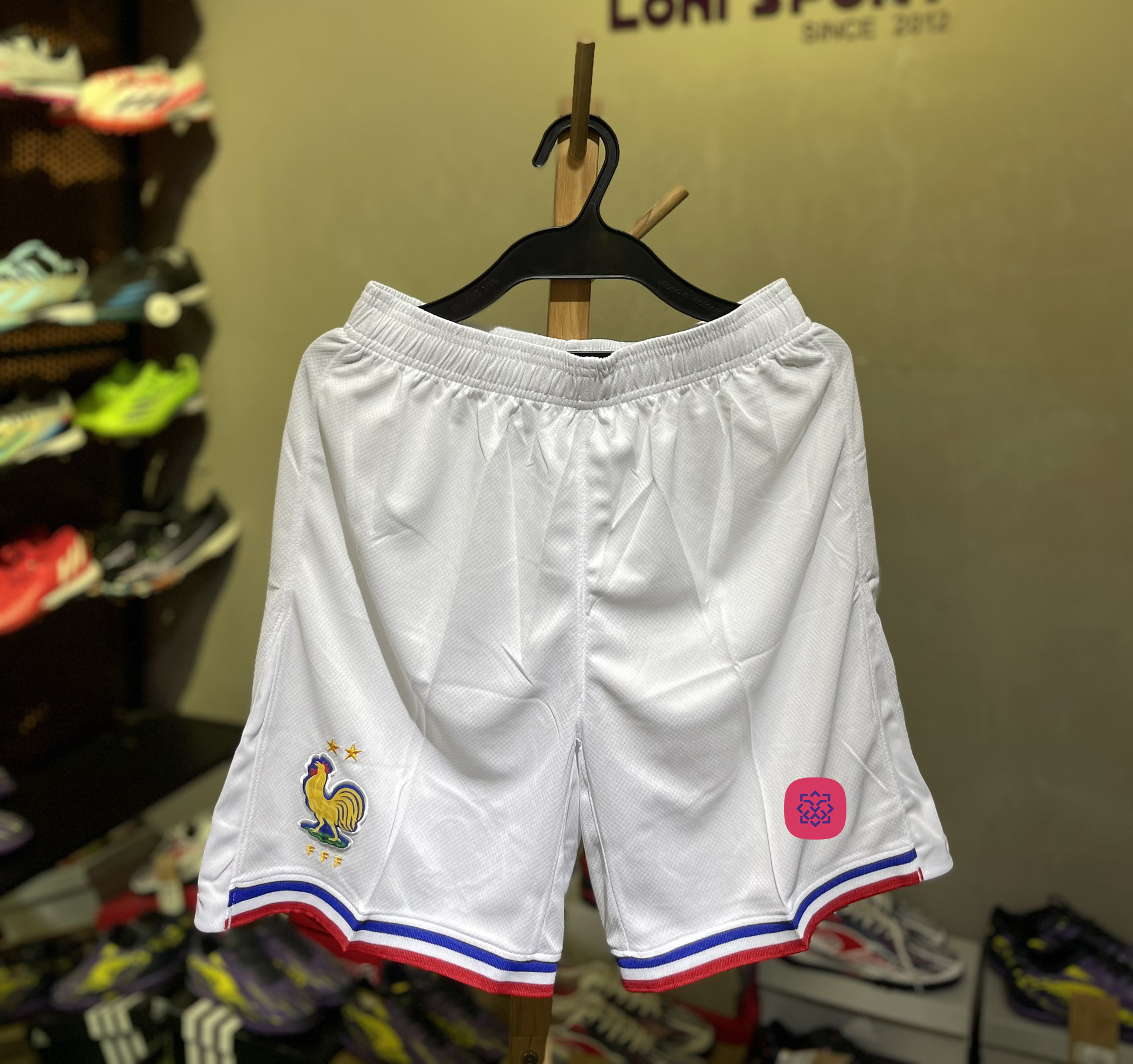 Quần Pháp sân nhà trắng Euro 2024