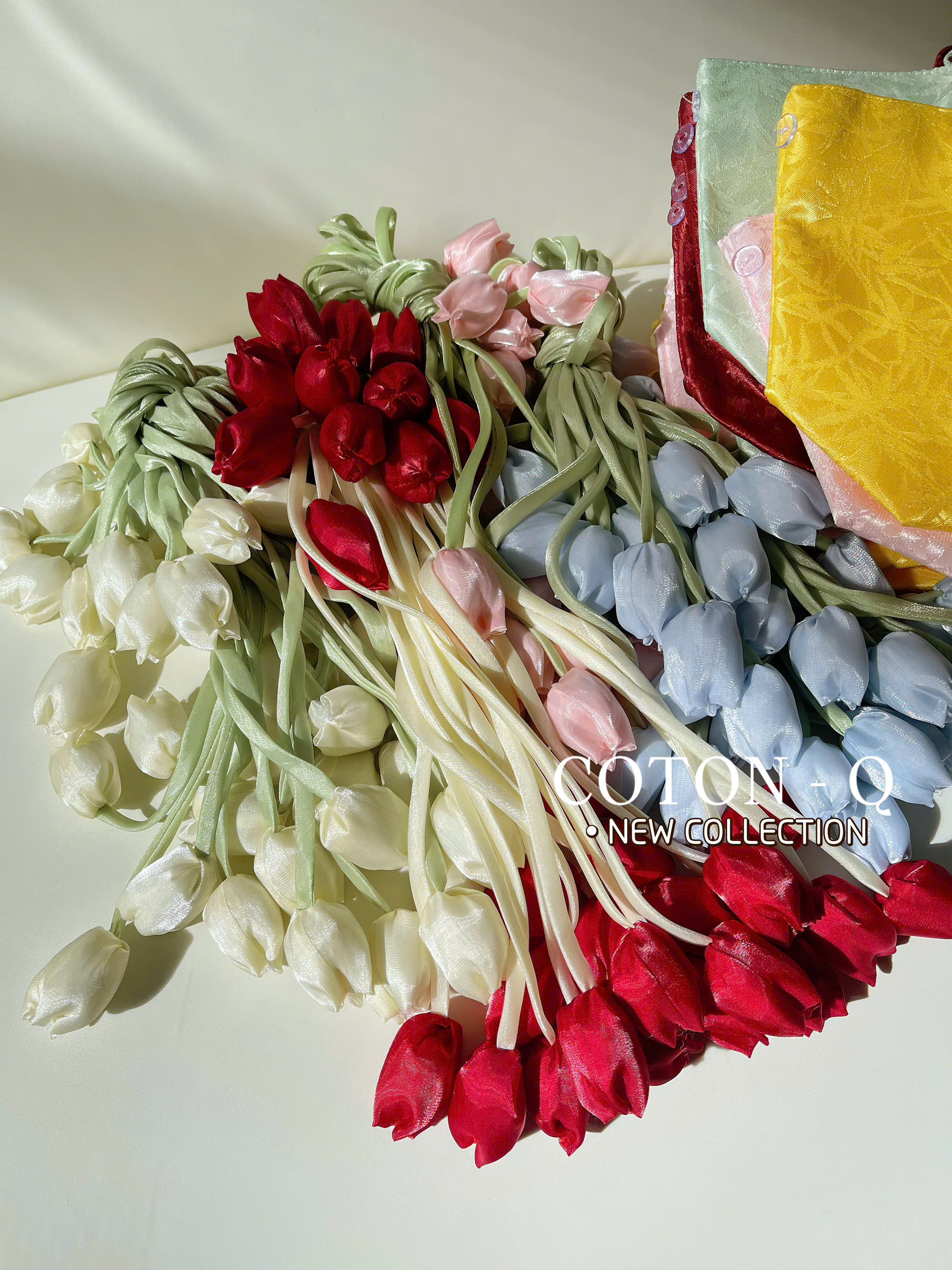 Túi đeo tay ( VÀNG )_thumbnail_4