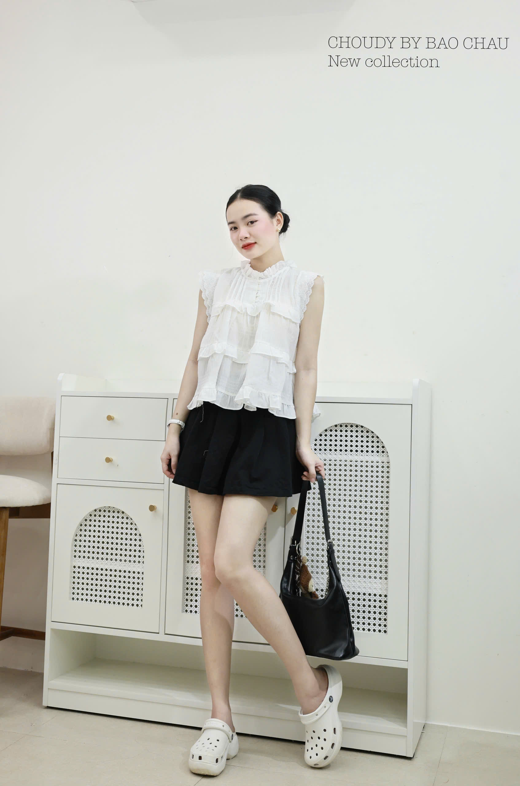 U80 ÁO THÊU HOA TRẮNG_thumbnail_9