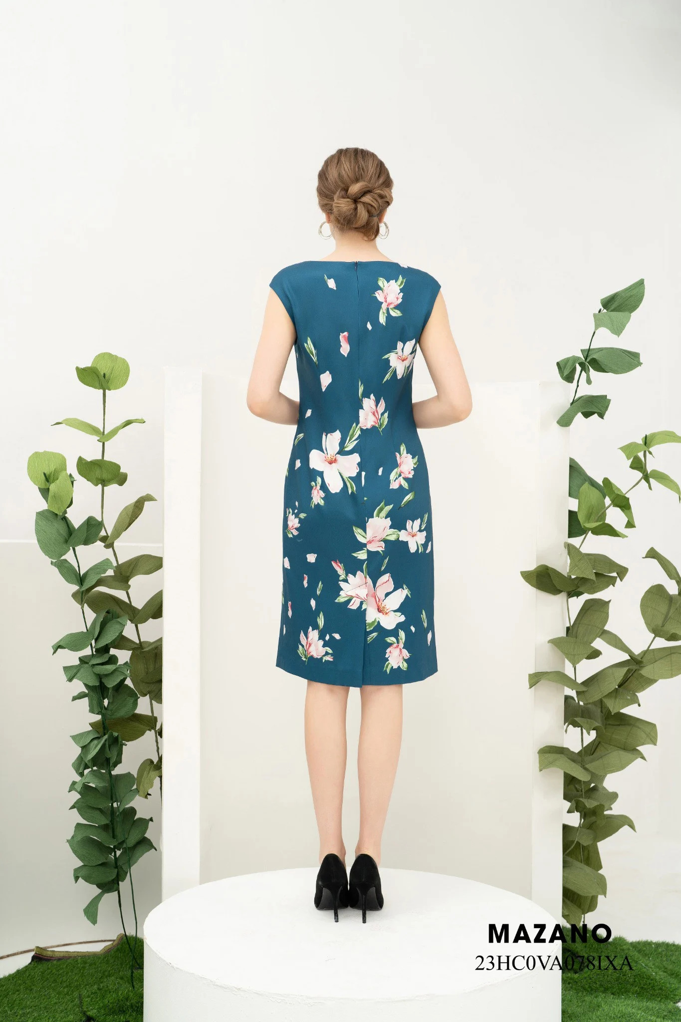 Đầm suông xanh họa tiết hoa huệ tây_thumbnail_3