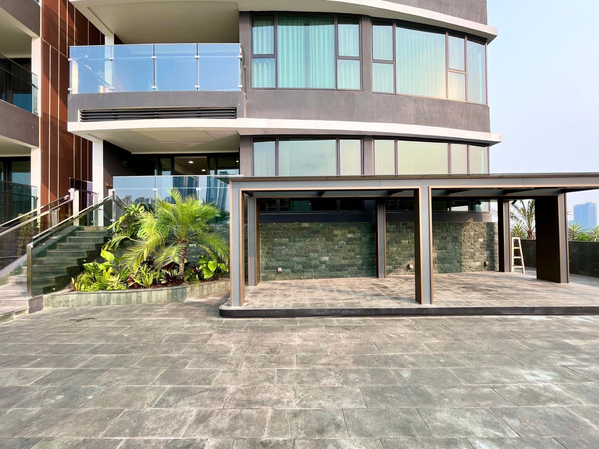 Cần bán căn 4PN mới ra, tầng cao, view sông_thumbnail_7