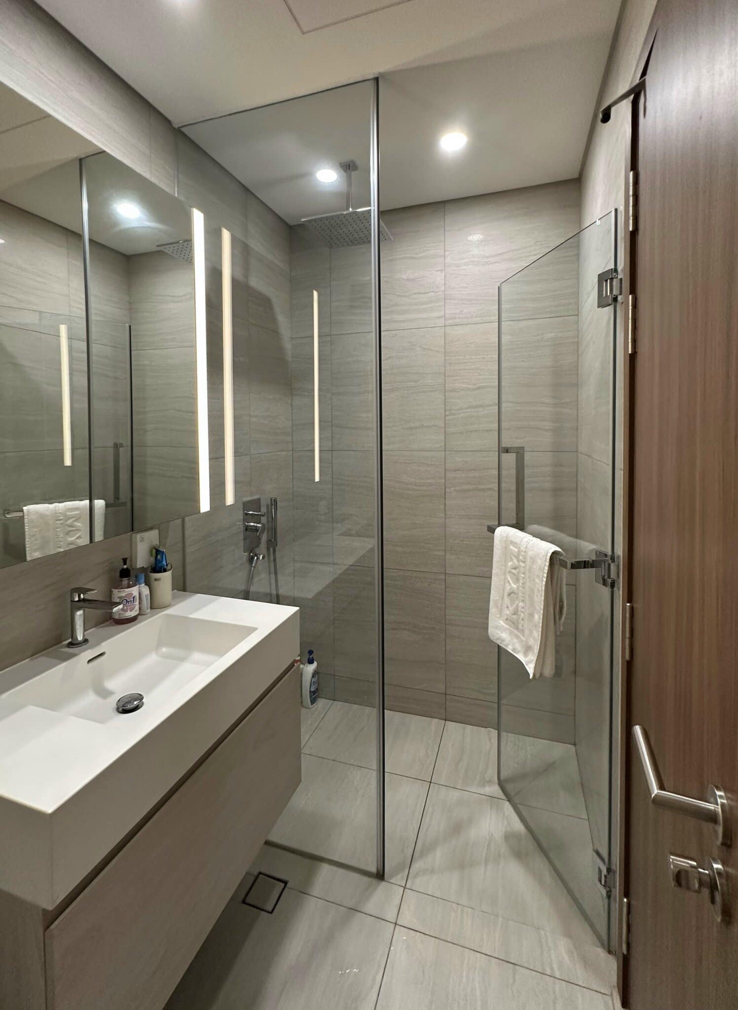 Cần cho thuê căn 3 phòng ngủ nội thất sang trọng tại dự án The River thủ thiêm._thumbnail_5