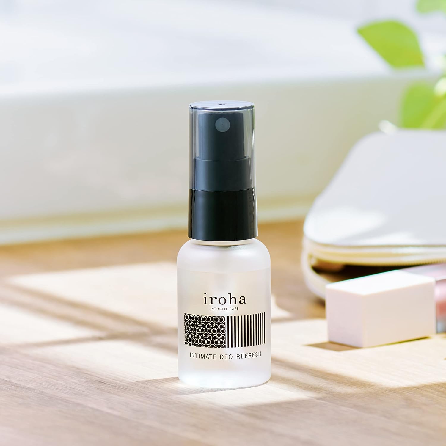 Xịt khử mùi vùng kín Iroha_thumbnail_6