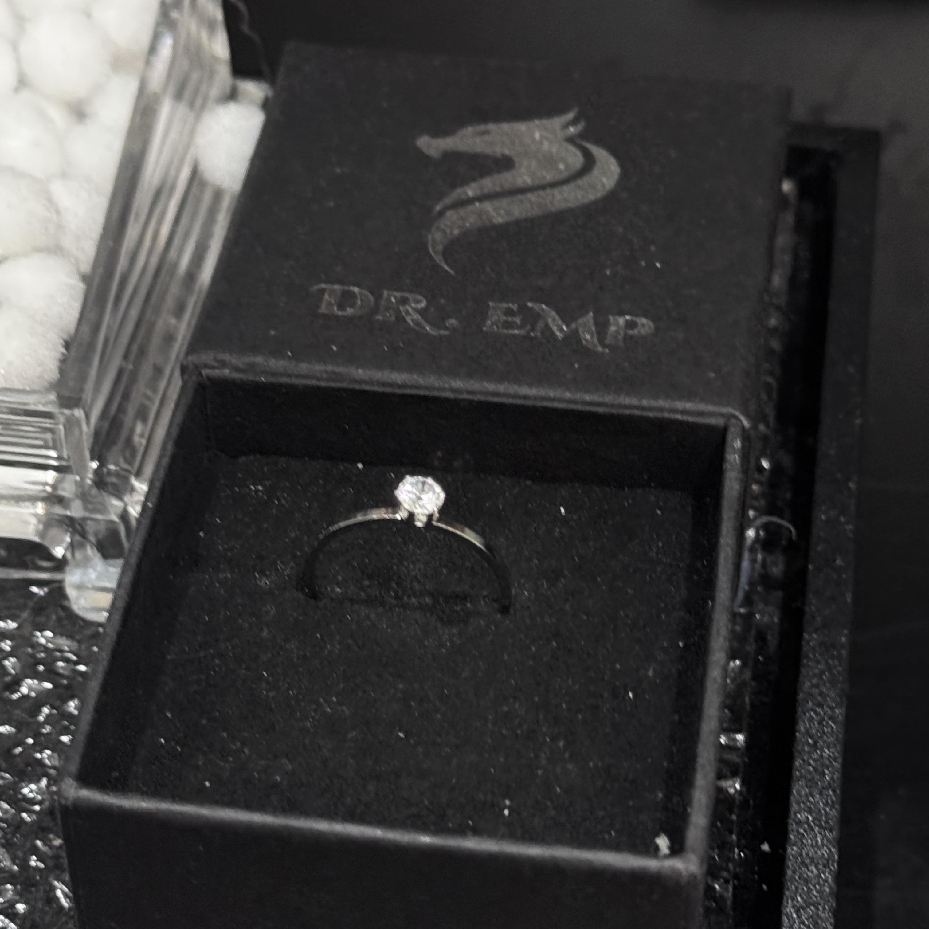 Nhẫn kiểu titan đá nổi size 6._thumbnail_2