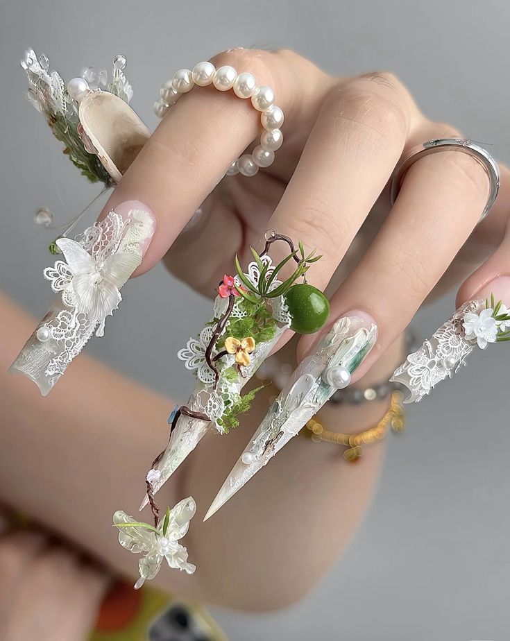 Phá cách với những thiết kế Nail ấn tượng – Sự khác biệt độc lạ cho đôi tay của bạn