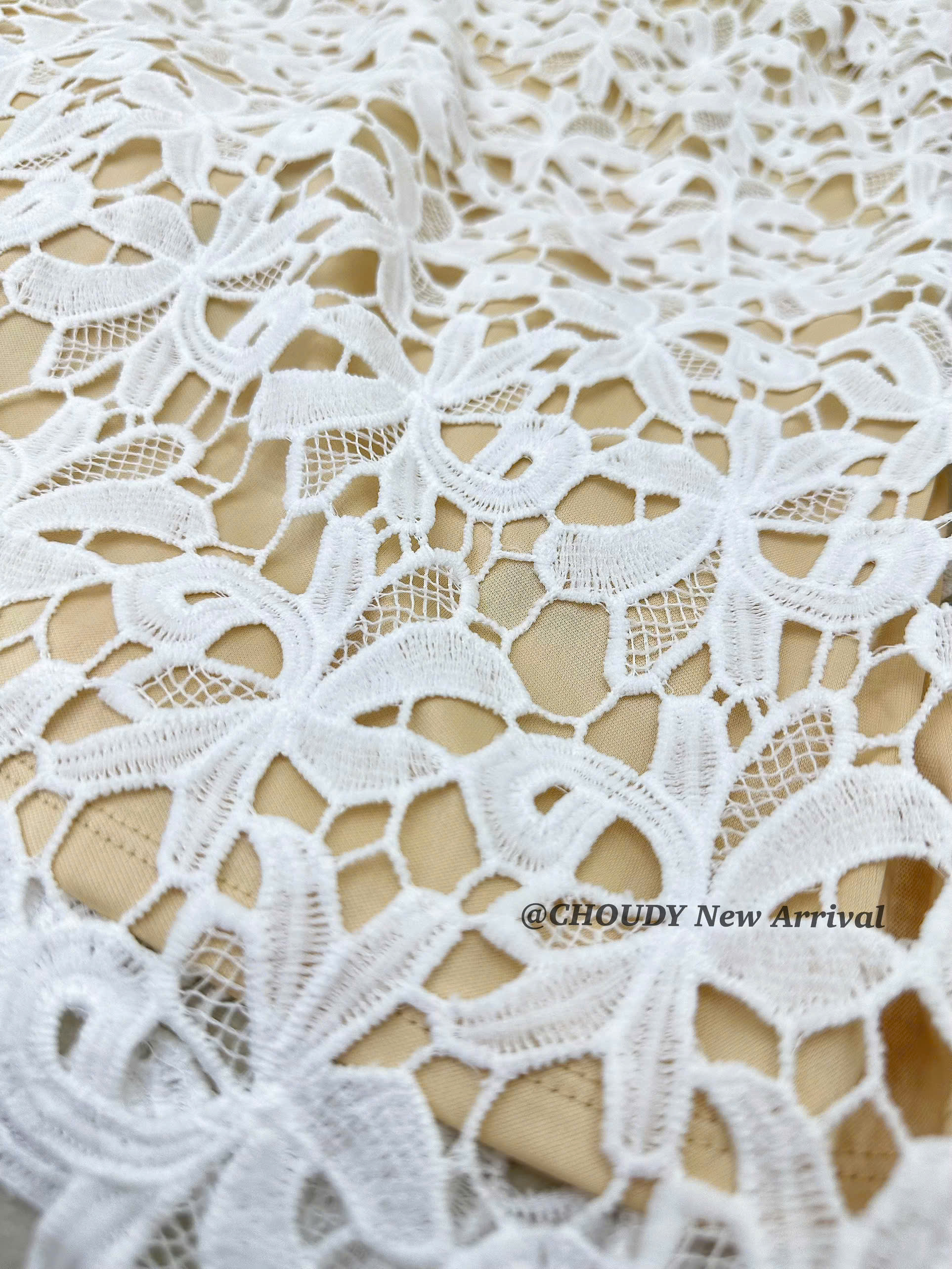 SALE U595 ĐẦM TRẮNG_thumbnail_4