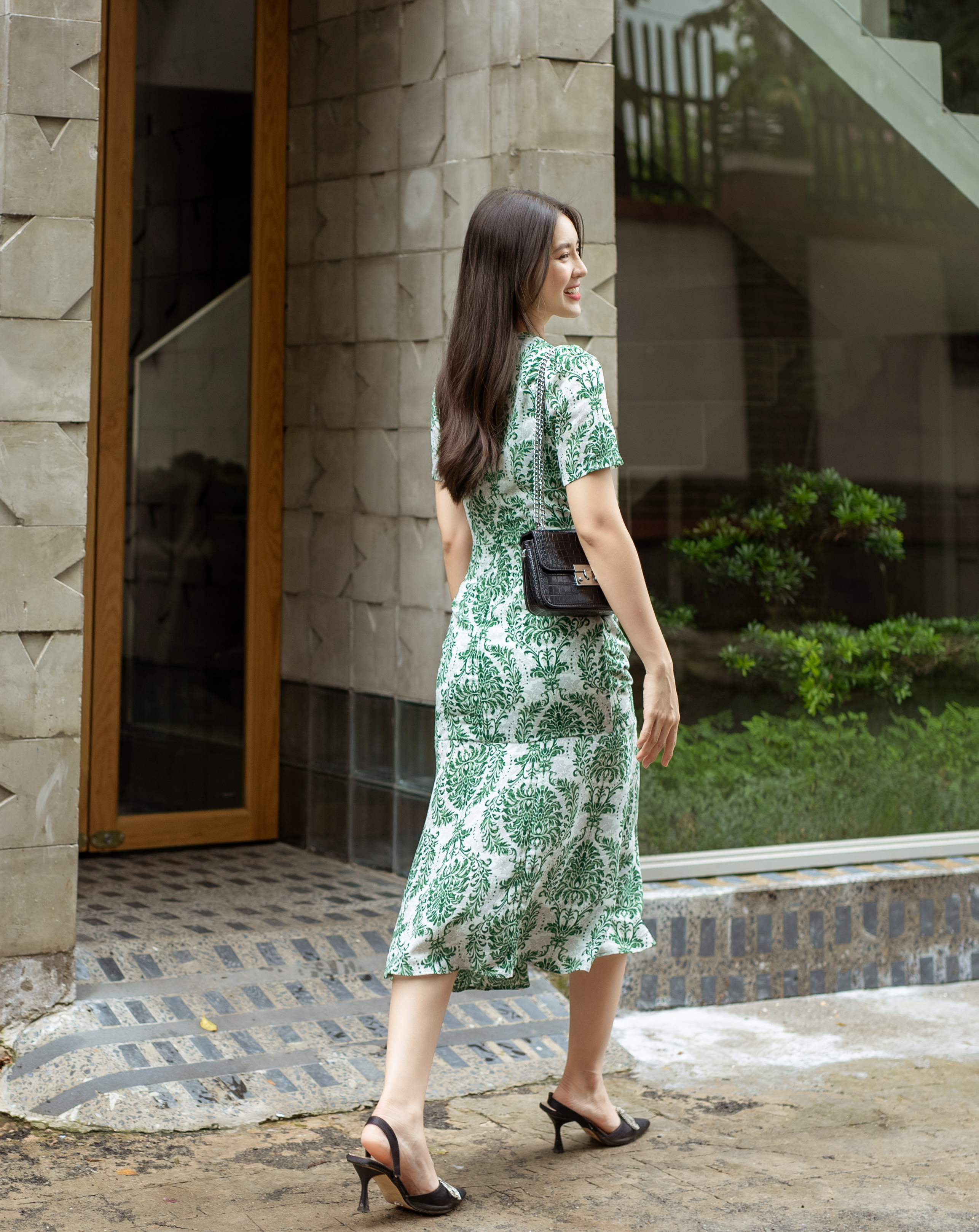 Đầm đuôi cá họa tiết thổ cẩm rút dây xinh xắn_thumbnail_5