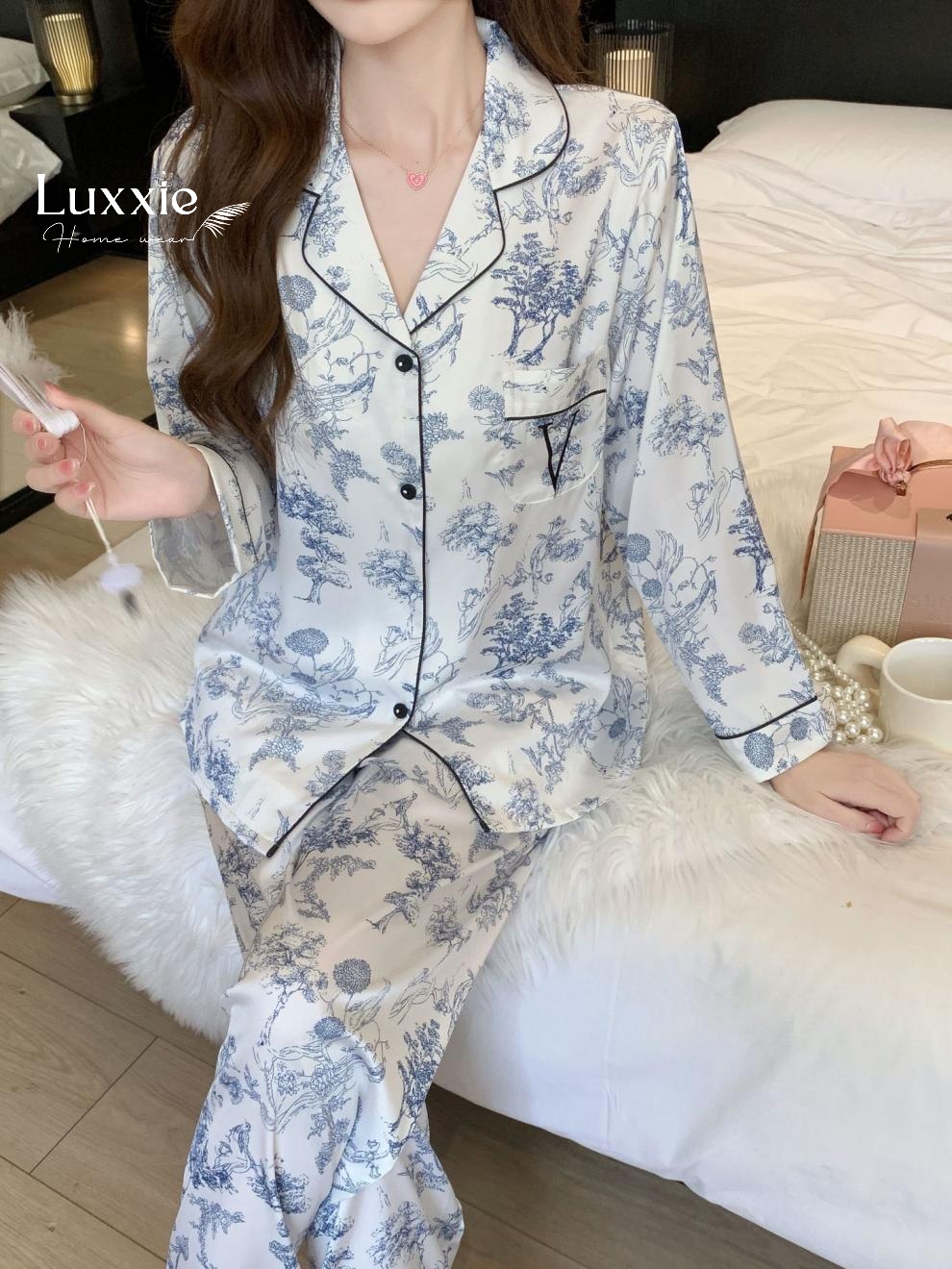 LEDAI18 Pijama lụa trắng họa tiết phong cảnh màu sứ
