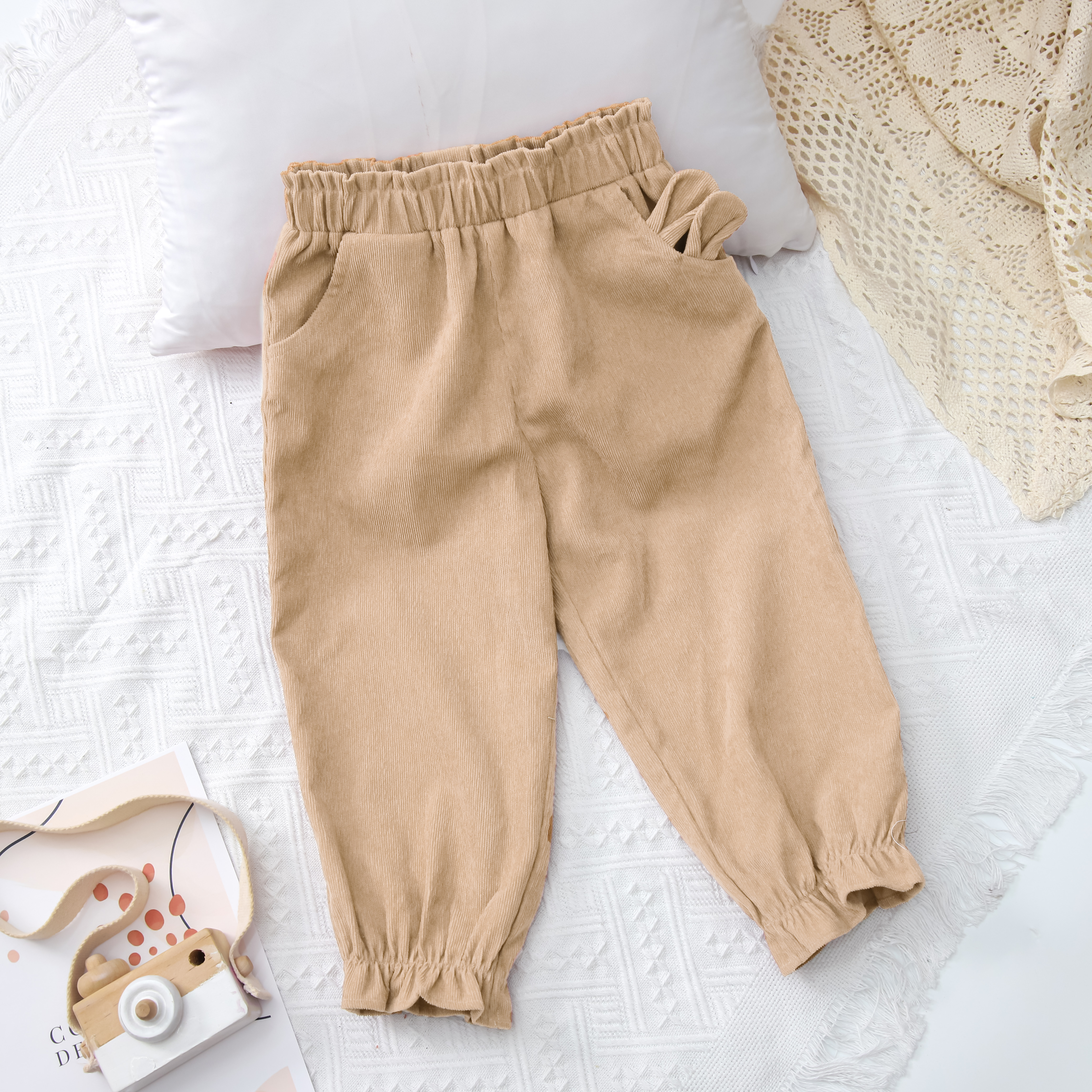 Quần bé gái túi tai thỏ_thumbnail_2