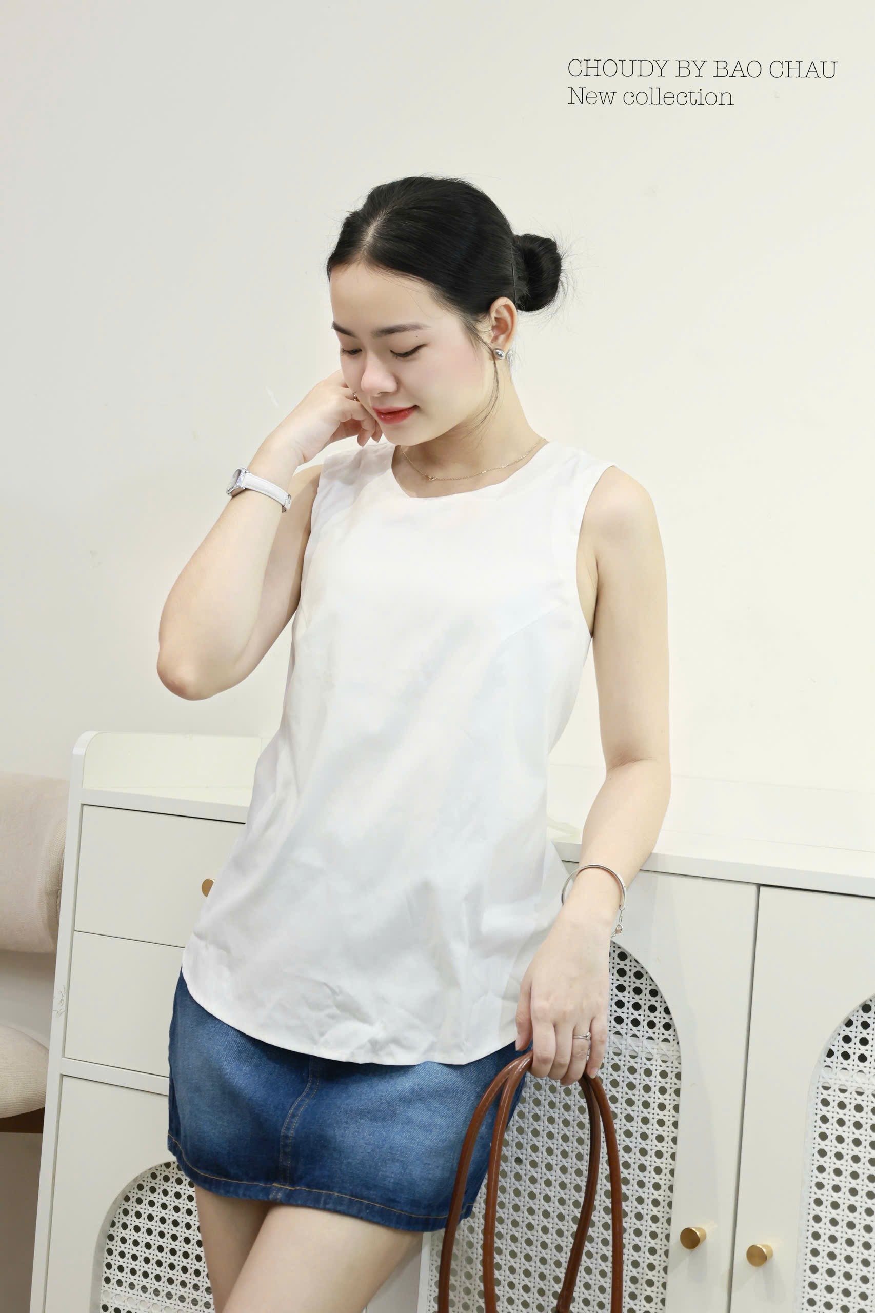 U481 ÁO KIỂU SN TRẮNG