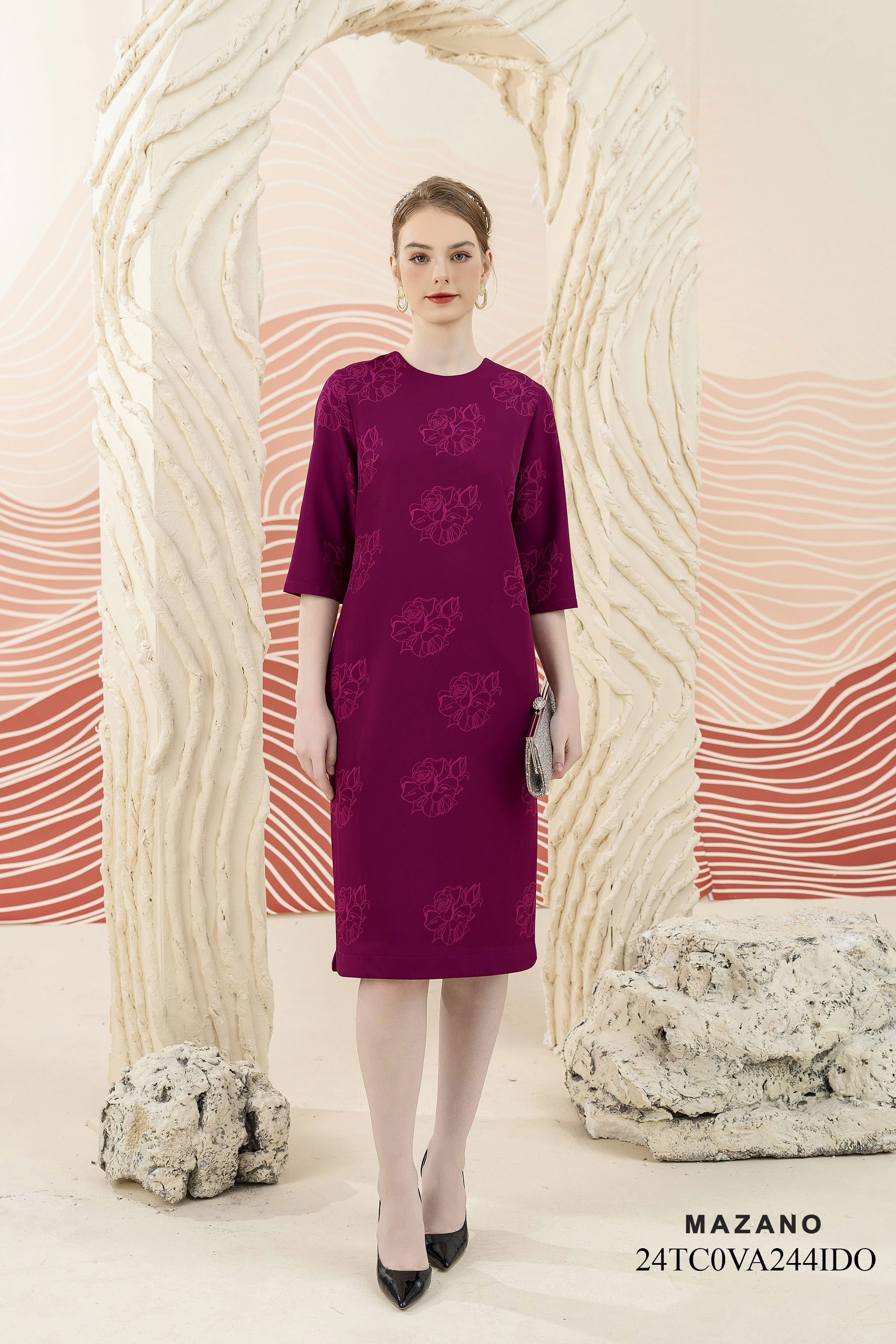 Váy Đầm suông Vải Thô  in hoa bố cục Cổ tròn Dài tới bắp chân VA244IDO