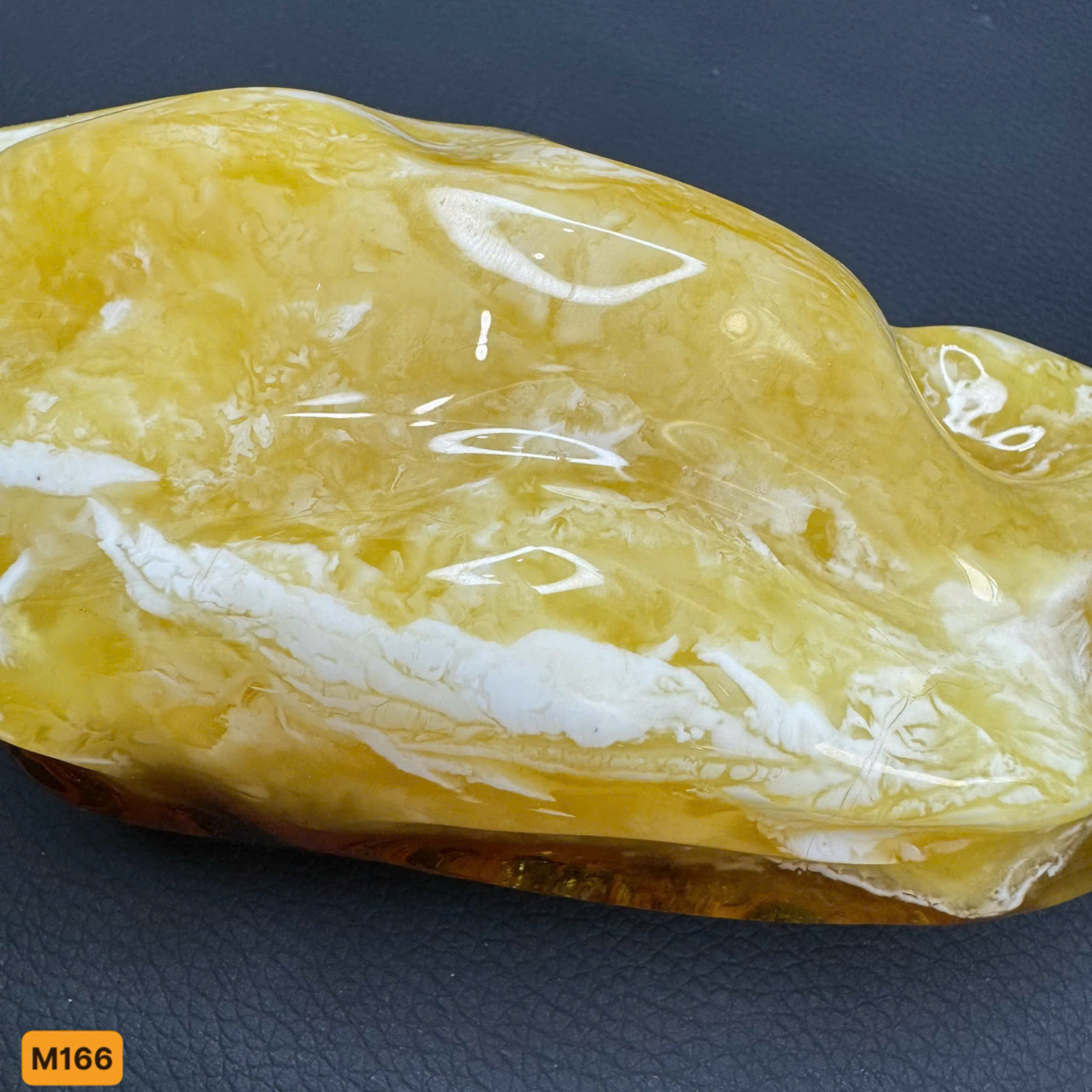 Viên Trưng Bày Bạch Hoàng Gia VIP - M166_thumbnail_2