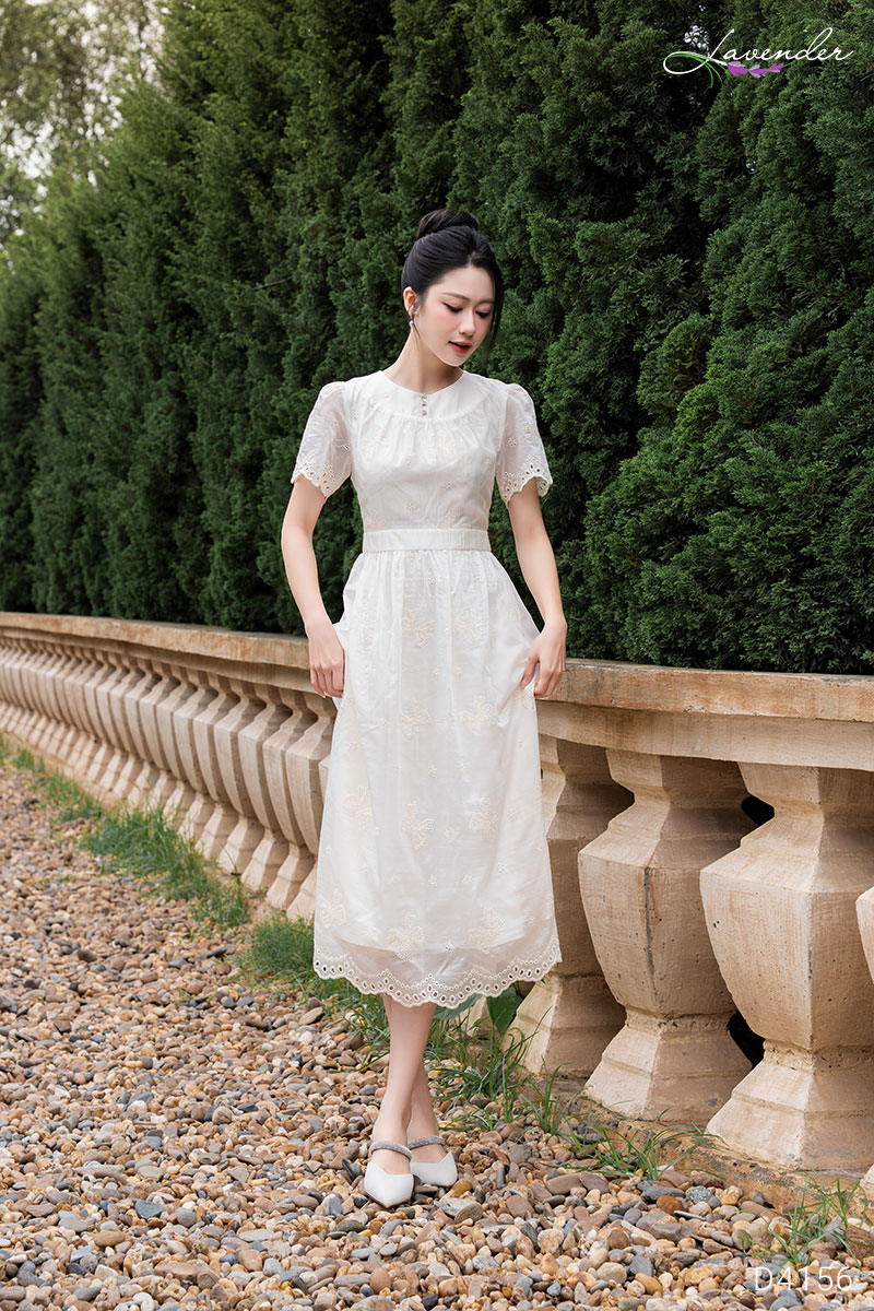 Đầm vải thô trắng cổ tròn phối ren tay ngắn D4156_thumbnail_3