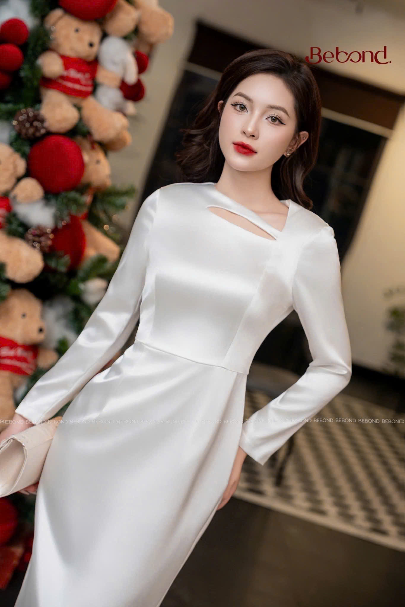 Đầm lụa cổ cách điệu SYLVIA màu TRẮNG_thumbnail_3