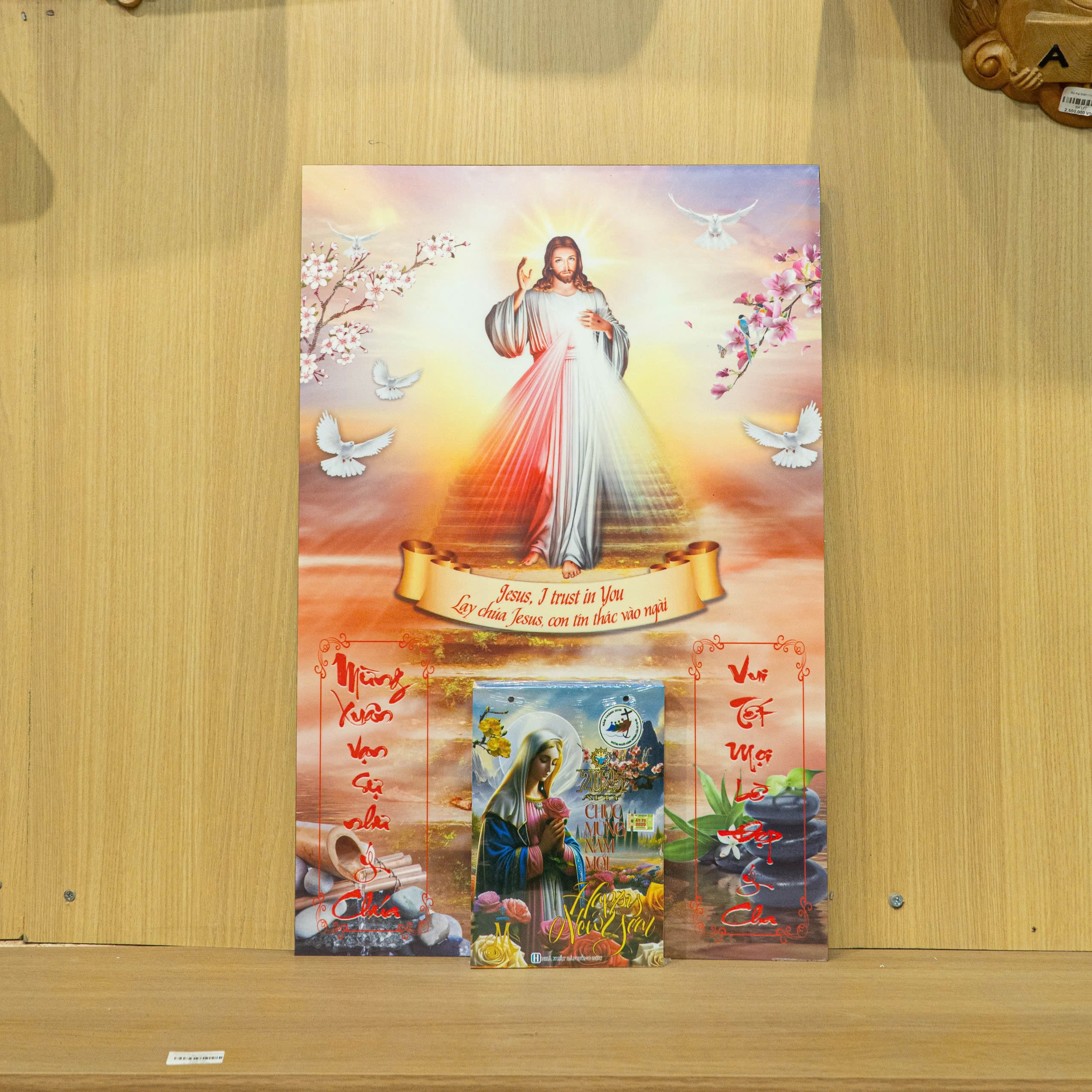 Bìa lịch đại lòng chúa thương xót ngang x cao: 40 x 60cm, dày 5mm .Bìa bằng gỗ HDF_thumbnail_0
