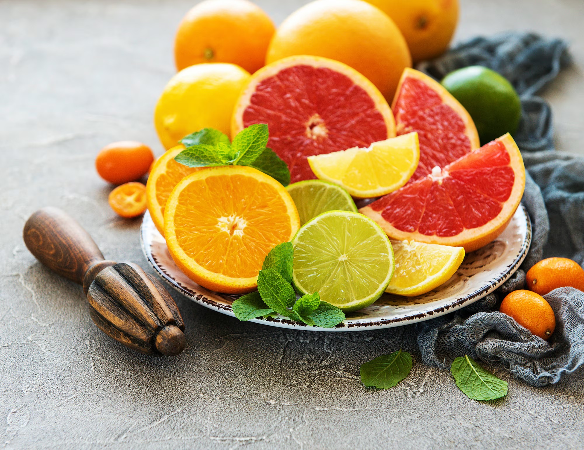 15 THỰC PHẨM GIÀU VITAMIN C HƠN CAM