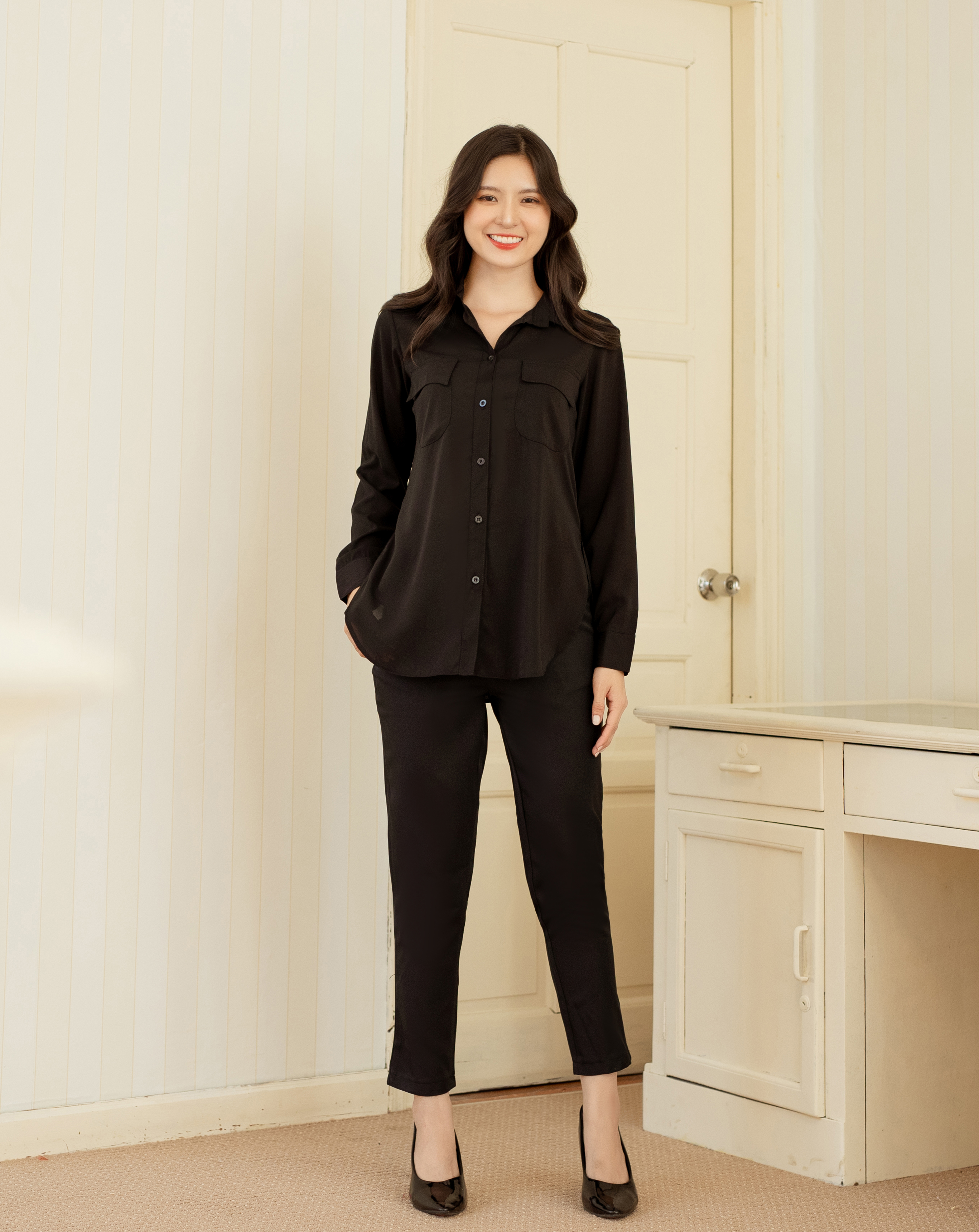 Sơ mi form dài xẻ eo cao xinh xắn_thumbnail_33