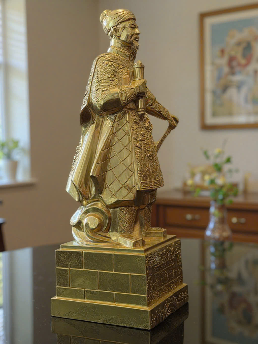 Tượng trần hưng đạo hoa văn nổi dát vàng 9999 KT CAO 50CM_thumbnail_1