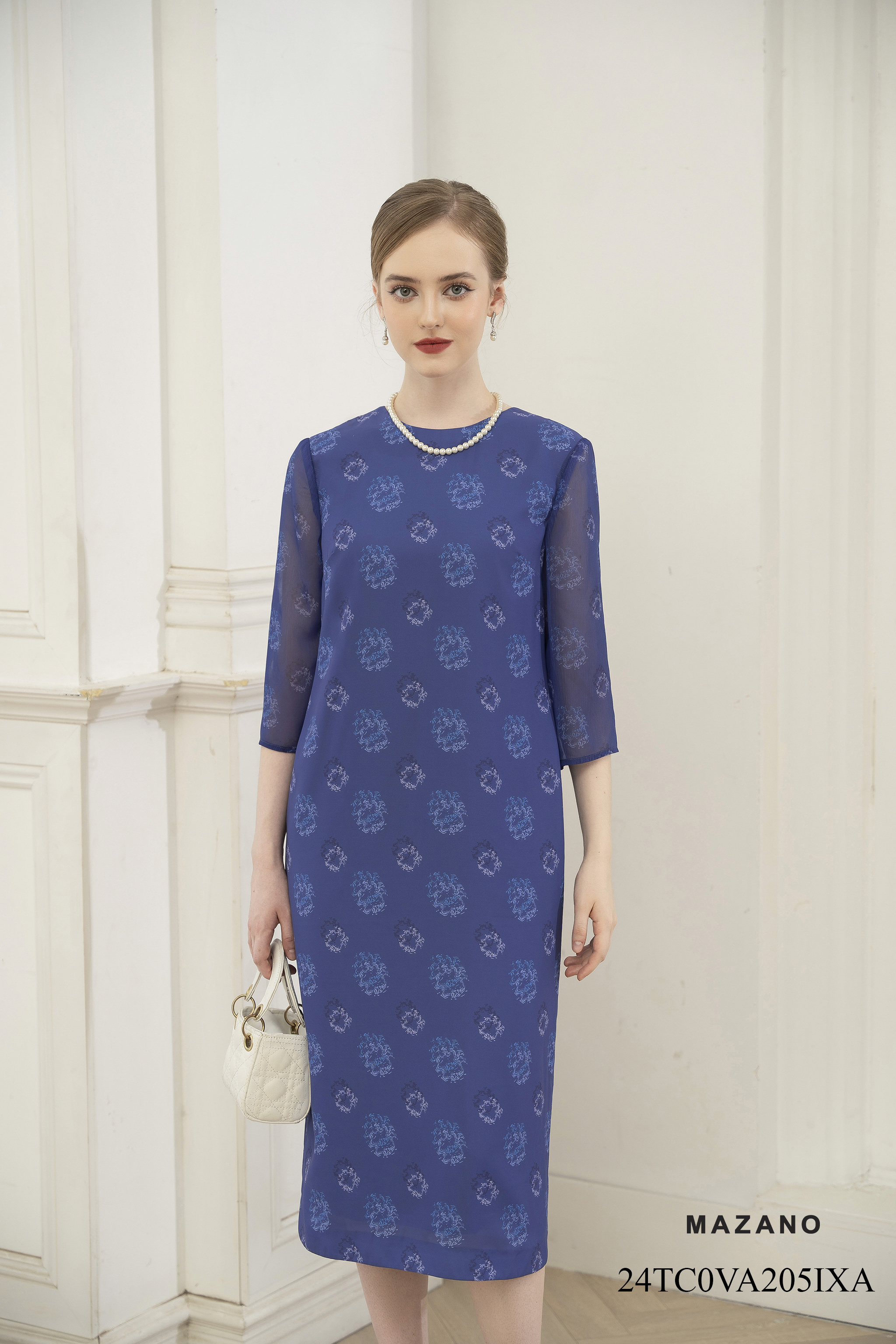 Váy Đầm suông Vải thô dày dặn kết hợp tay voan mỏng Họa tiết hoa hồng cách điệu Cổ tròn vừa Tay lỡ Dài tới bắp chân