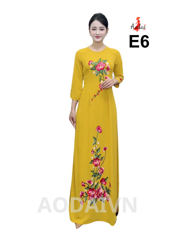 Áo dài thêu E6 Tằm Ý màu vàng cổ tròn tay lỡ thêu hoa màu đỏ