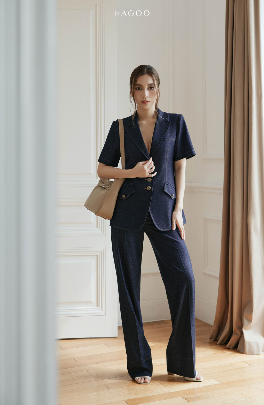 Áo blazer cộc tay denim khuy đồng HAGOO