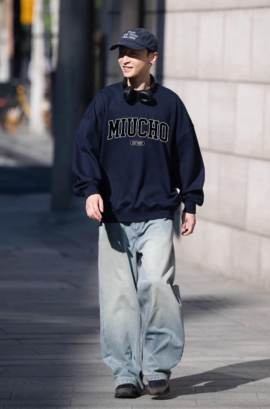 Áo sweater nam form boxy 1915 Miucho Club cổ tròn vải nỉ bông 350 GSM dày dặn in mix_thumbnail_5