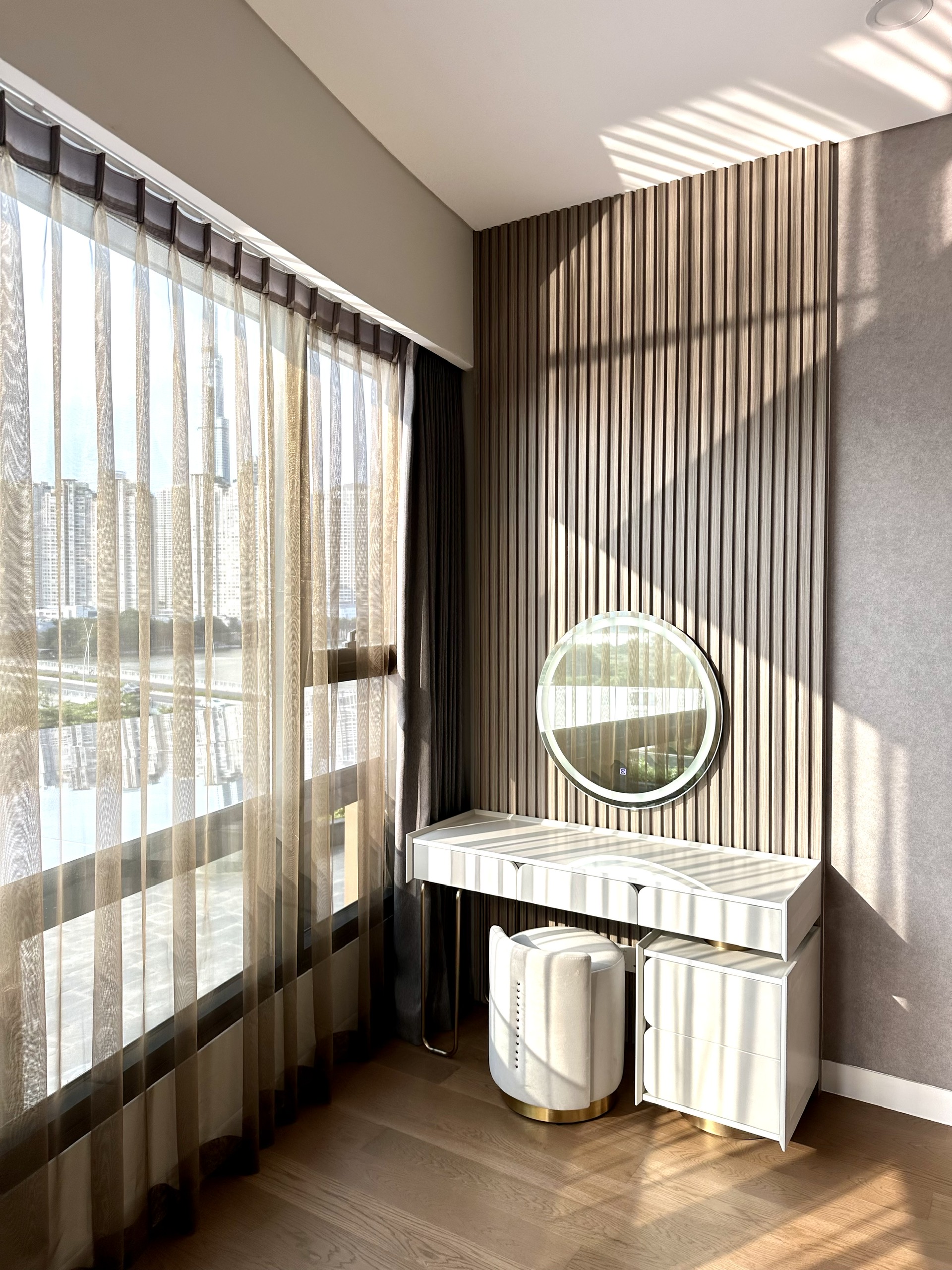 Căn hộ The River Thủ Thiêm nội thất cơ bản diện tích 185m².