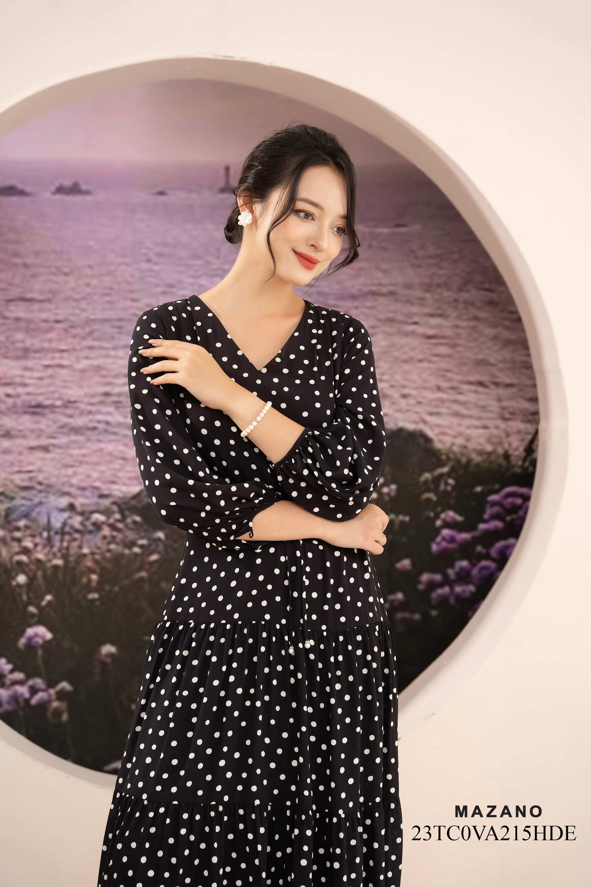 Đầm Hoạ Tiết Rút Dây Can Bèo Tầng