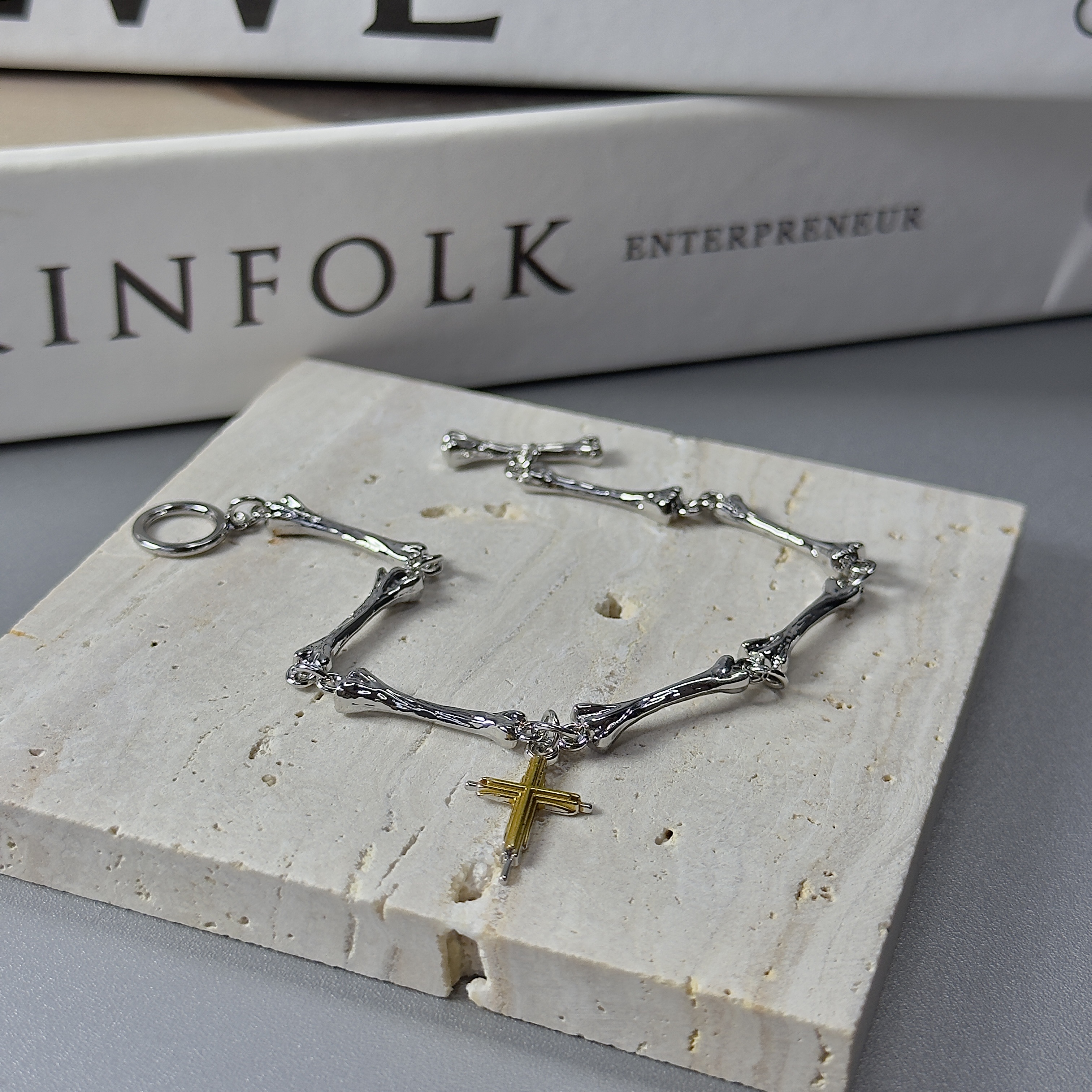 The Old School Cross_thumbnail_0