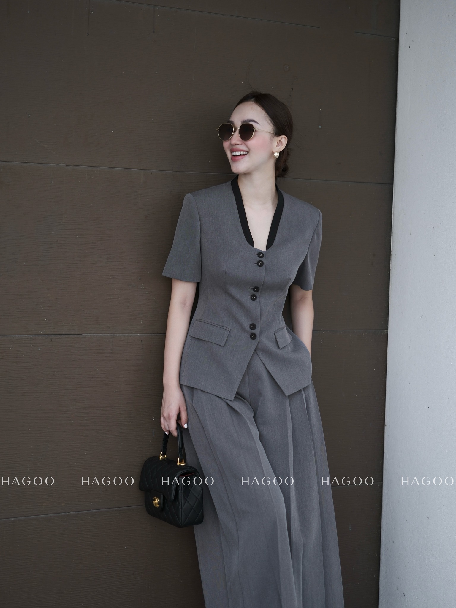 Set ký giả quần ống rộng phối cổ đen HAGOO_thumbnail_2