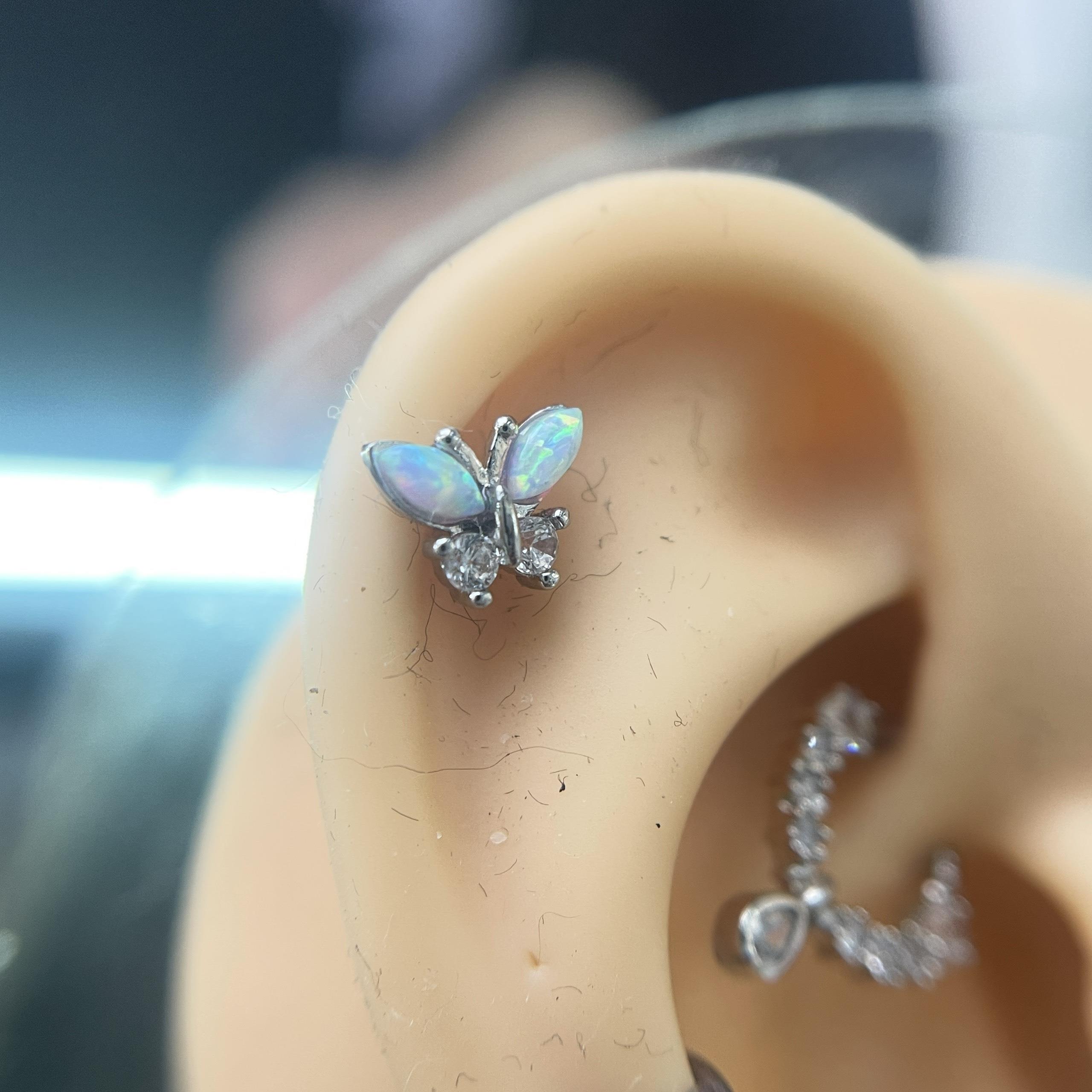 khuyên kiểu con bướm bốn cánh opal to đính kim cương trắng đít bi mảnh_thumbnail_3