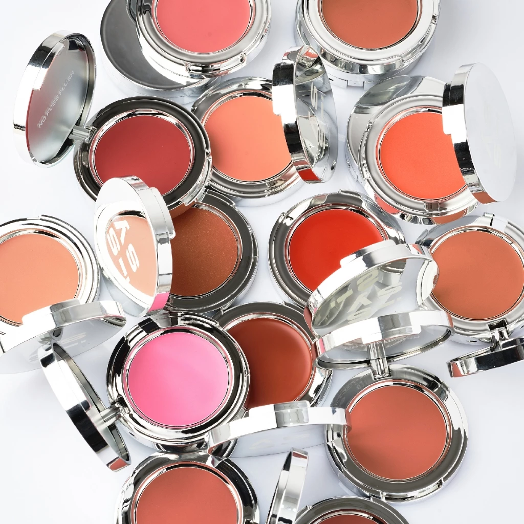 Issy Creme Cheek Blush_thumbnail_2