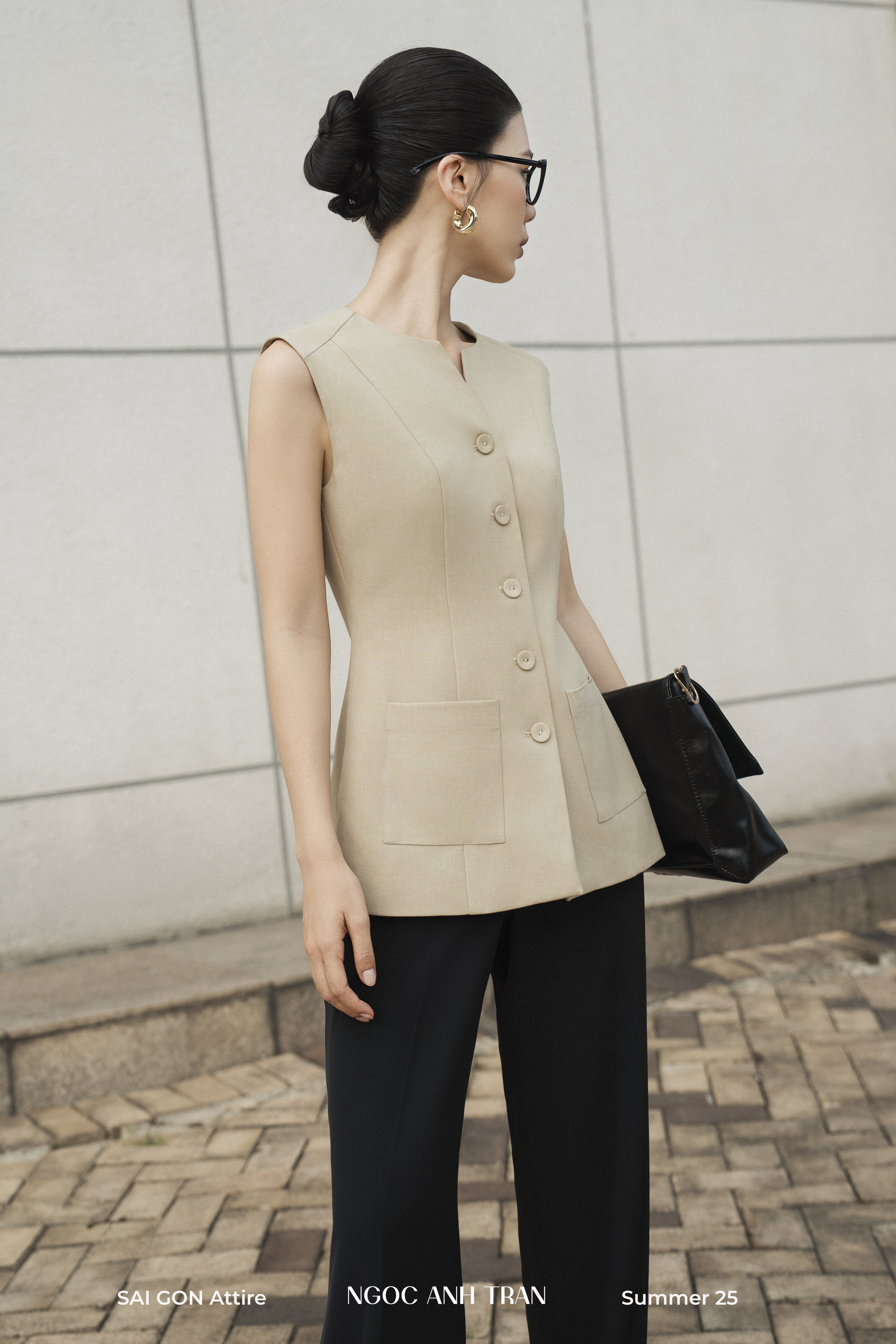 A176 - Áo gile nilen cúc bọc