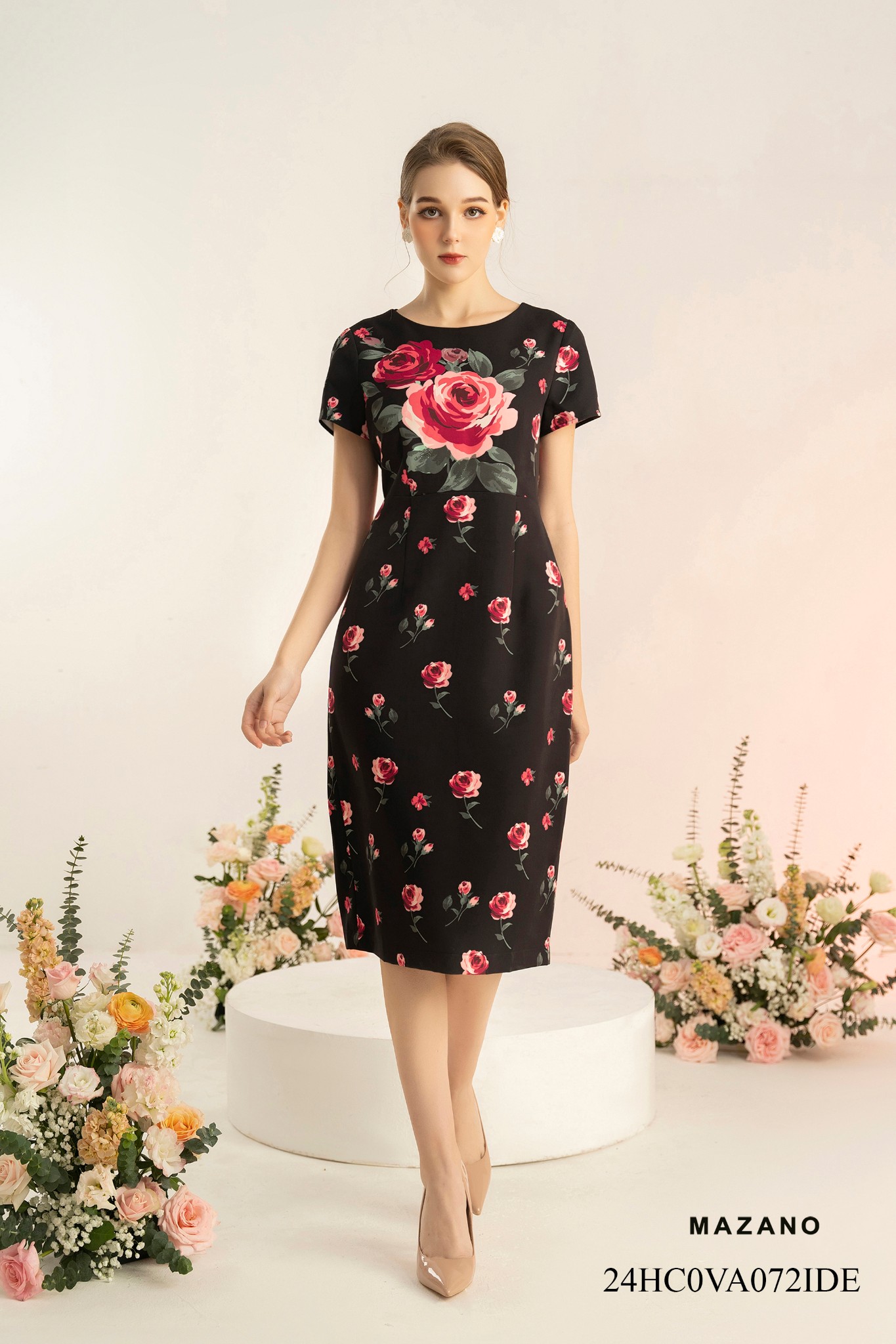 Đầm ôm đen họa tiết hoa hồng_thumbnail_4