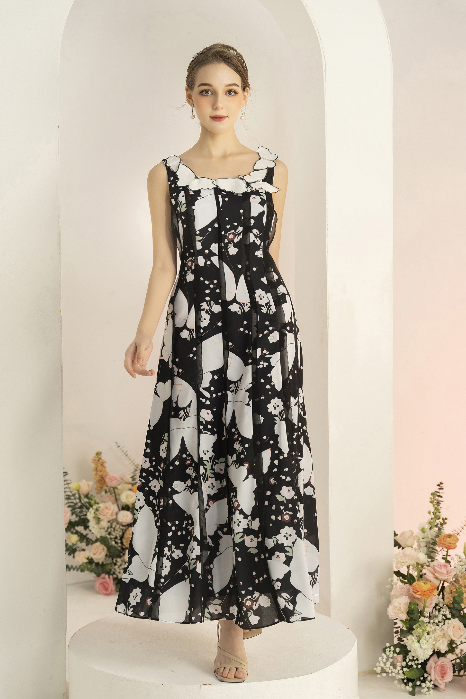 Váy Đầm maxi Vải thô mỏng Họa tiết hoa 2D Thân kẹp bèo Cổ rộng đính trang trí Không tay Dài đến mắt cá chân 23HP0VA245UDE