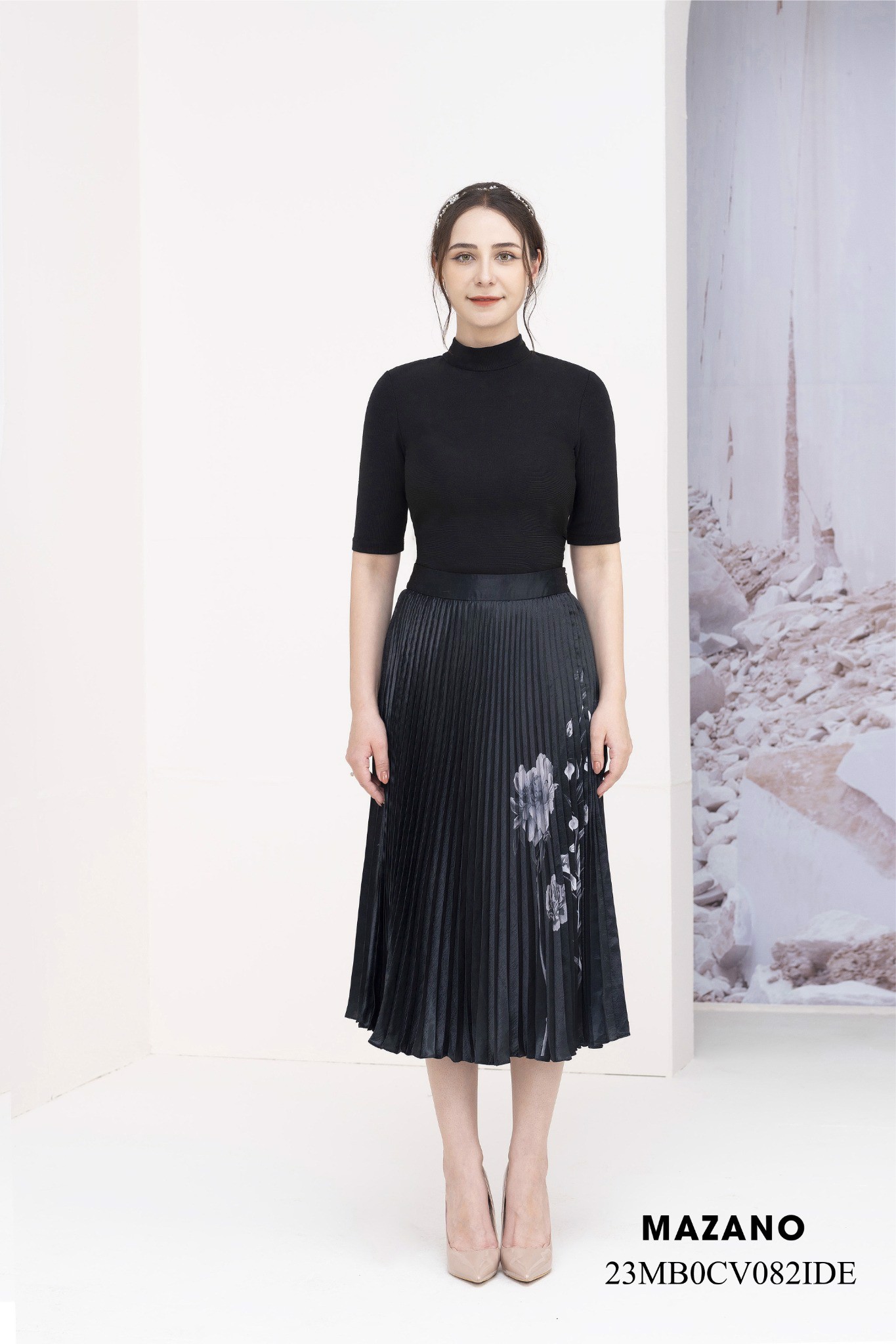 Chân váy Chữ A dập ly Vải lụa dày Cạp cao 4cm Dài trên mắt cá chân