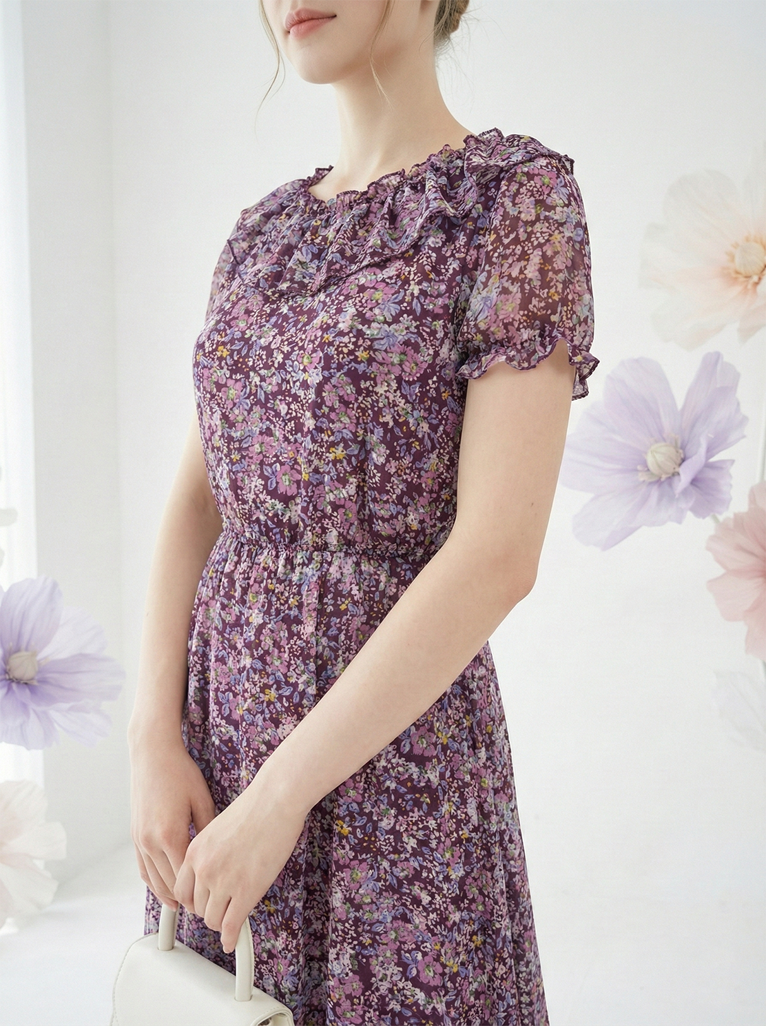Đầm vải voan in hoa nhí tím dáng ôm chân rủ cổ tròn rộng phối bèo tay ngắn thiết kế MAZANO_thumbnail_3