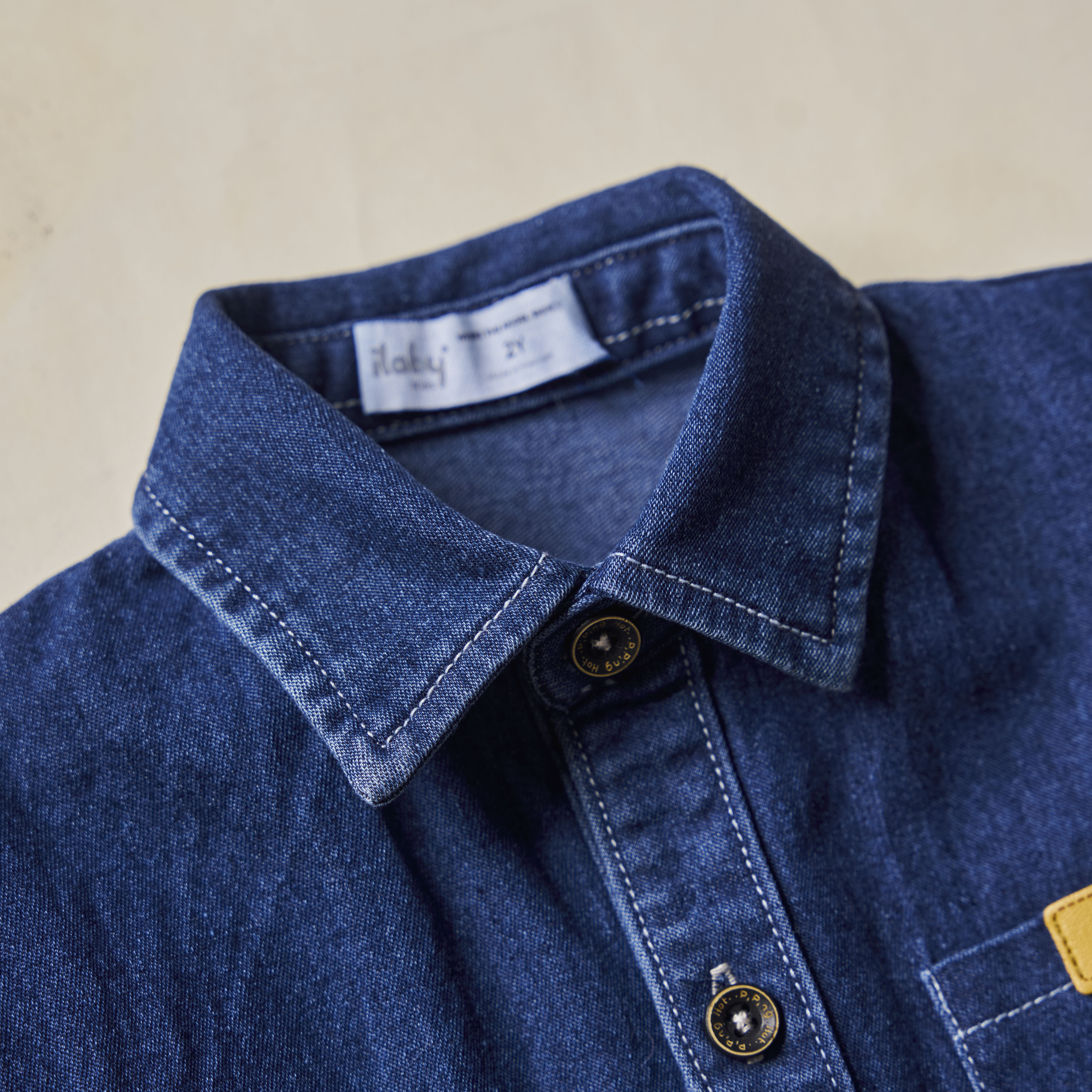 Áo bò đính stick nổi