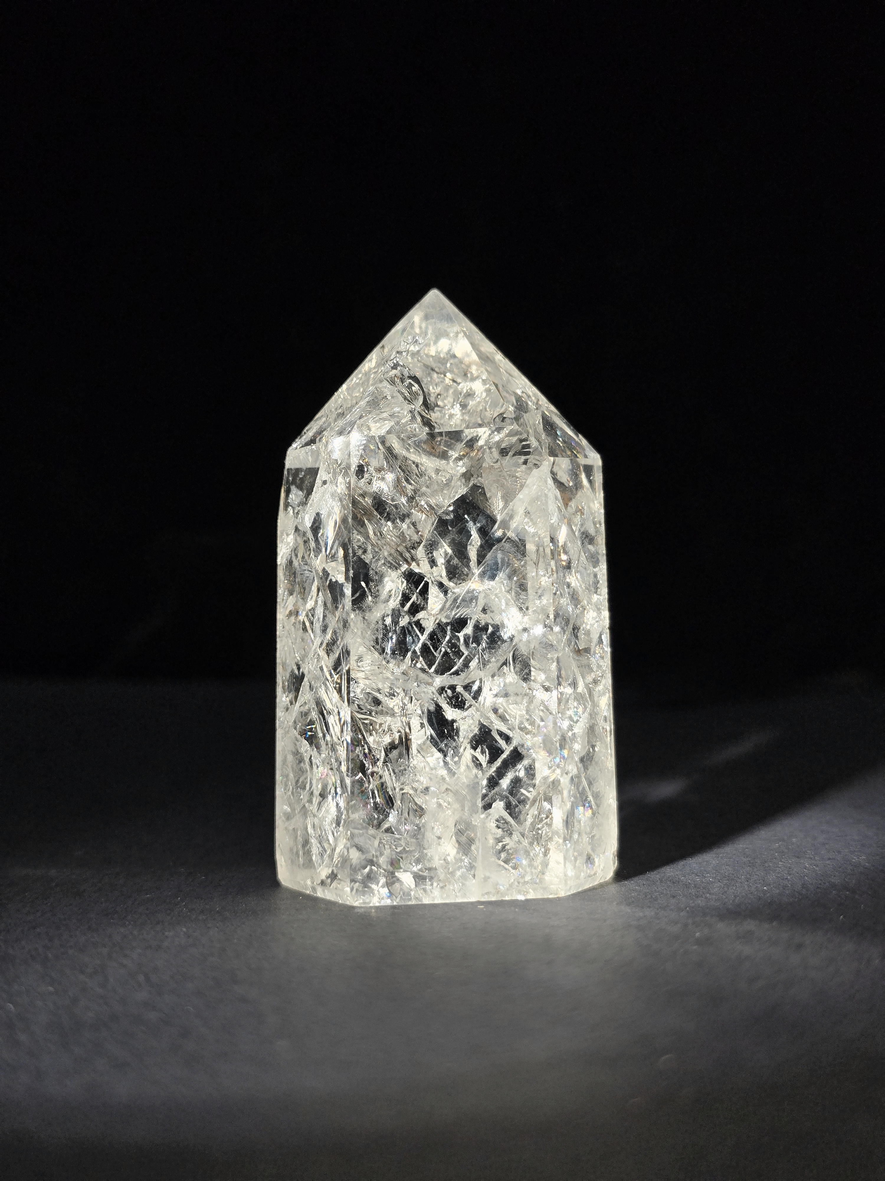 Trụ Thạch Anh Trắng Nổ / Crackle Quartz (CÓ XỬ LÍ NHIỆT) - Brazil
