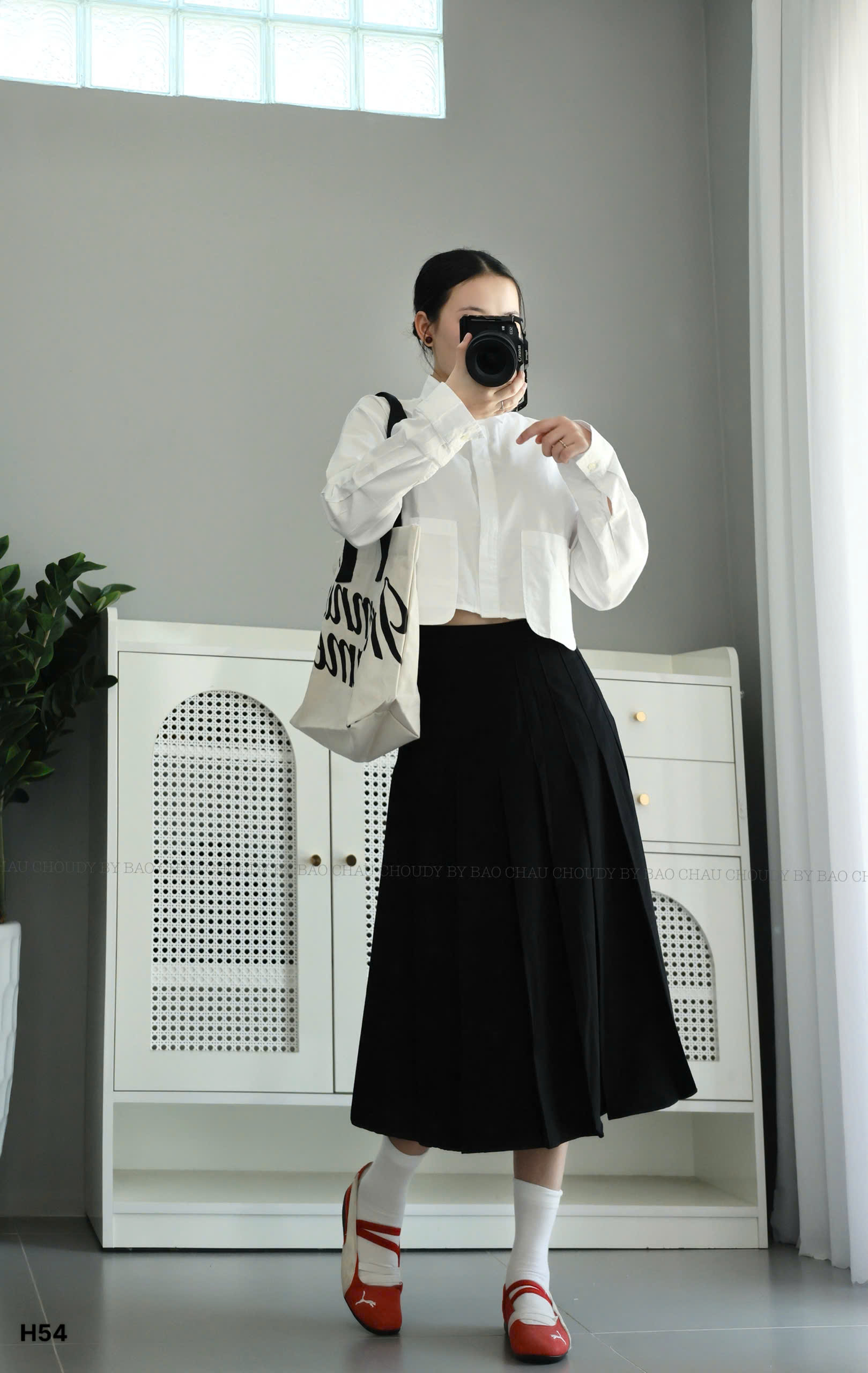 H54 CHÂN VÁY XẾP LY ĐEN