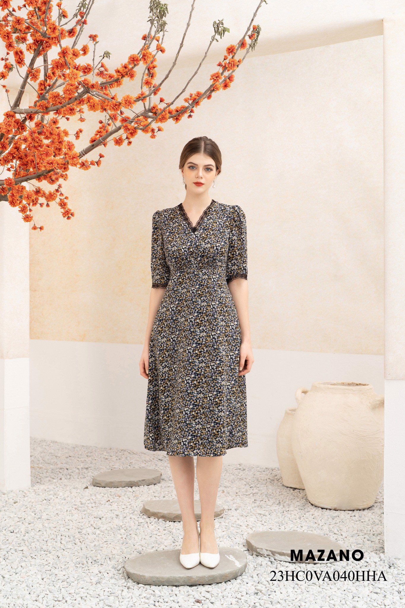 Váy Đầm Ôm Vải thô mỏng Họa tiết hoa nhí Cổ tròn phối ren Tay lỡ Dài đến bắp chân_thumbnail_3