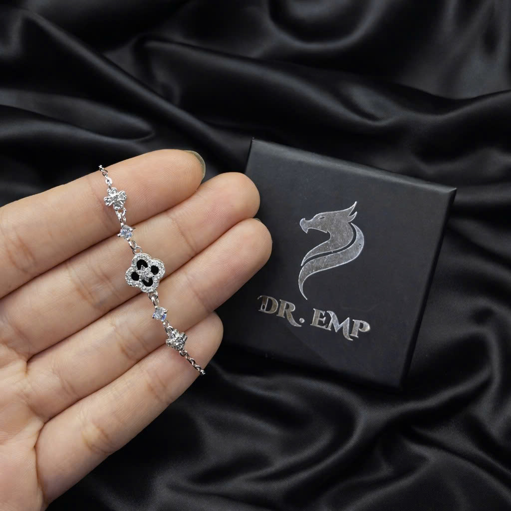 Vòng tay bạc xi kim Vancleef đen nhụy hoa trắng_thumbnail_2