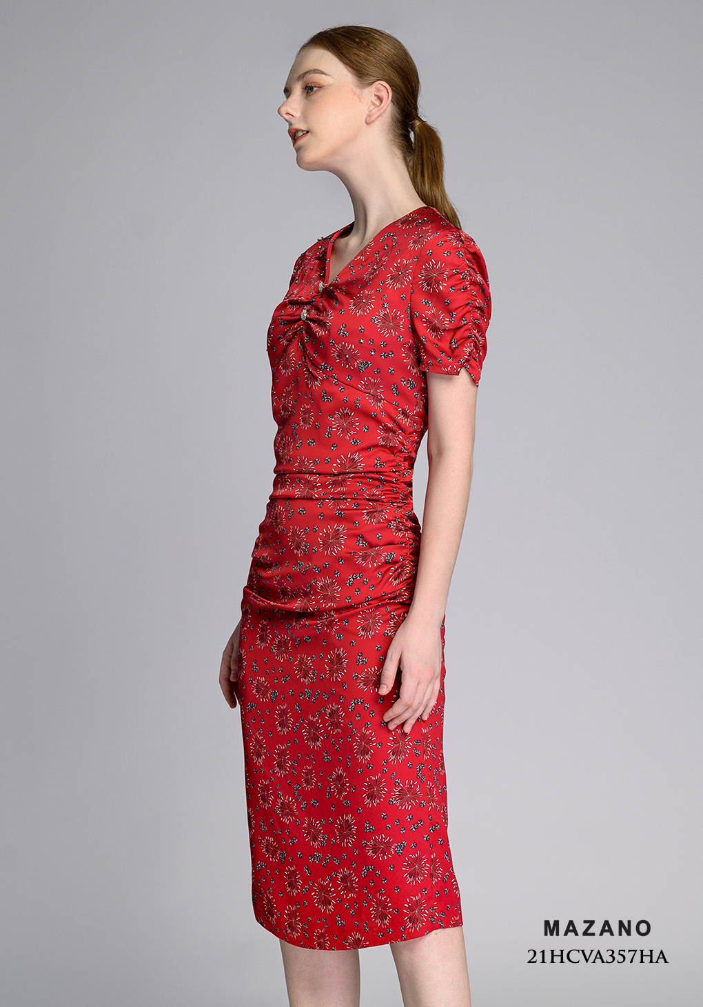 Đầm đỏ nhún eo đính đá_thumbnail_3