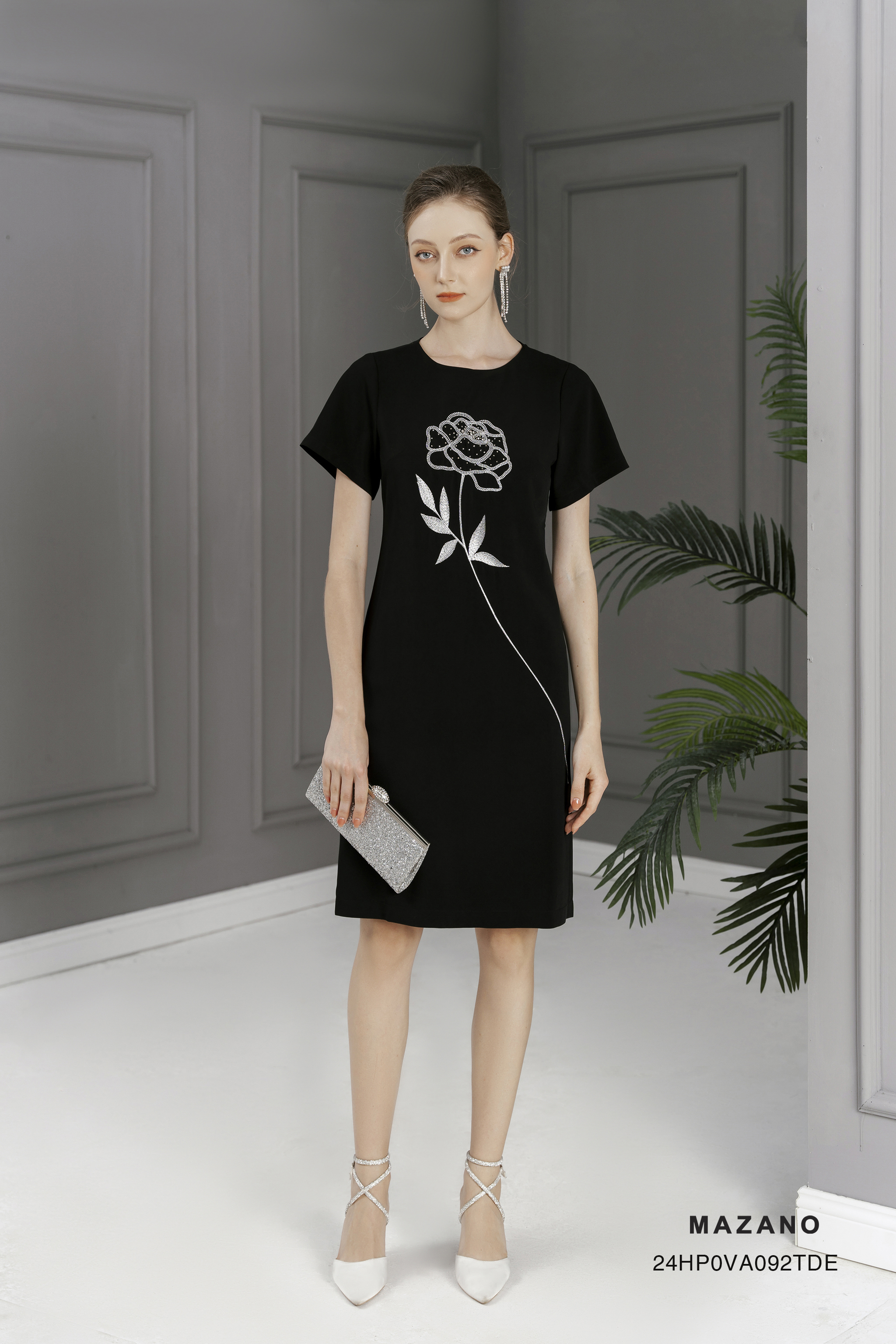 Váy Đầm suông Vải thô Thêu đính bố cục  Cổ tròn vừa Tay ngắn dài qua gối_thumbnail_6