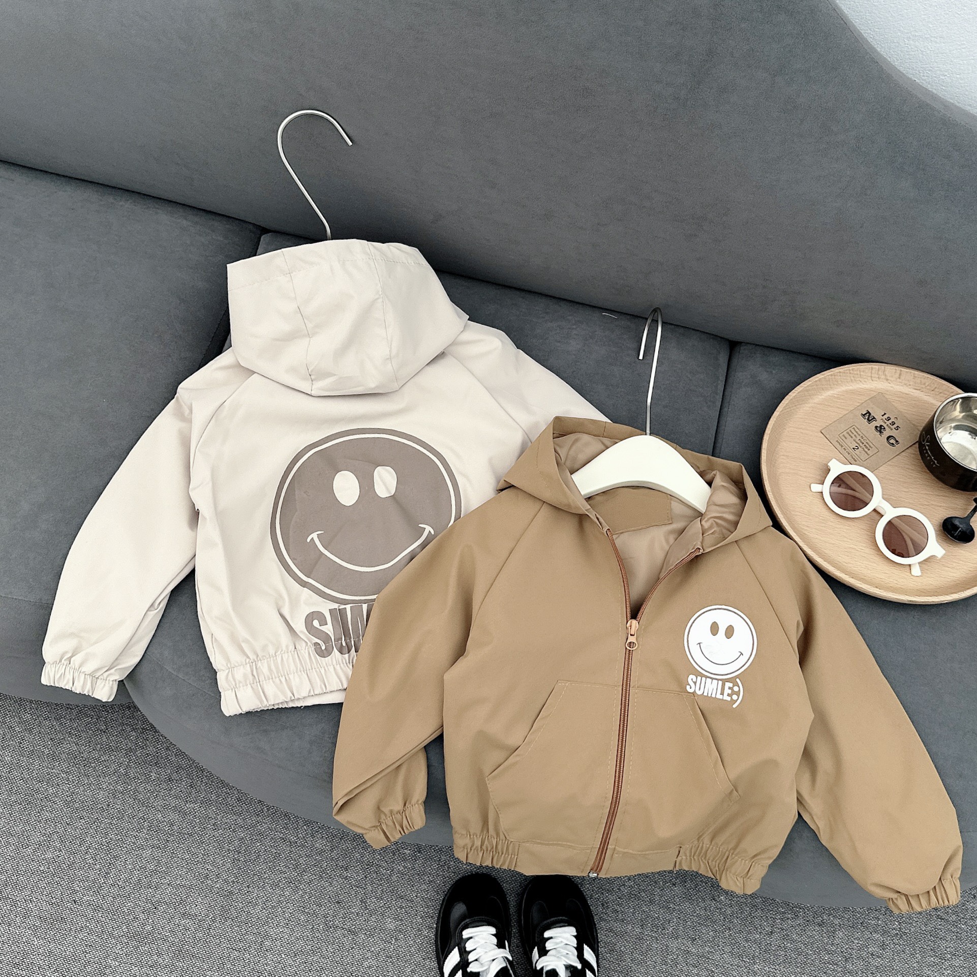 K20 ÁO KHOÁC HÌNH MẶT CƯỜI- A106.164