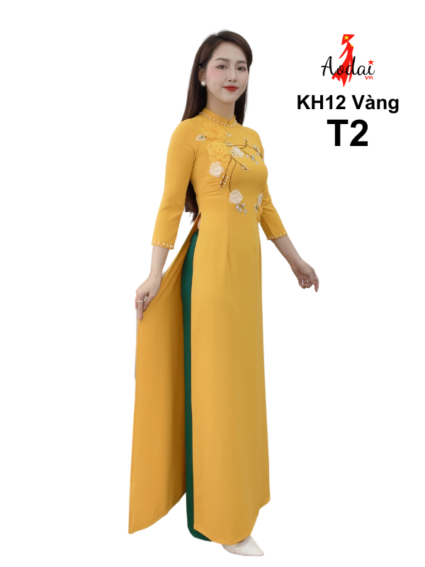 T2 Áo Dài Lụa Mỹ màu Vàng  Cổ Cao 2cm Tay lỡ Thêu kết Hoa nổi