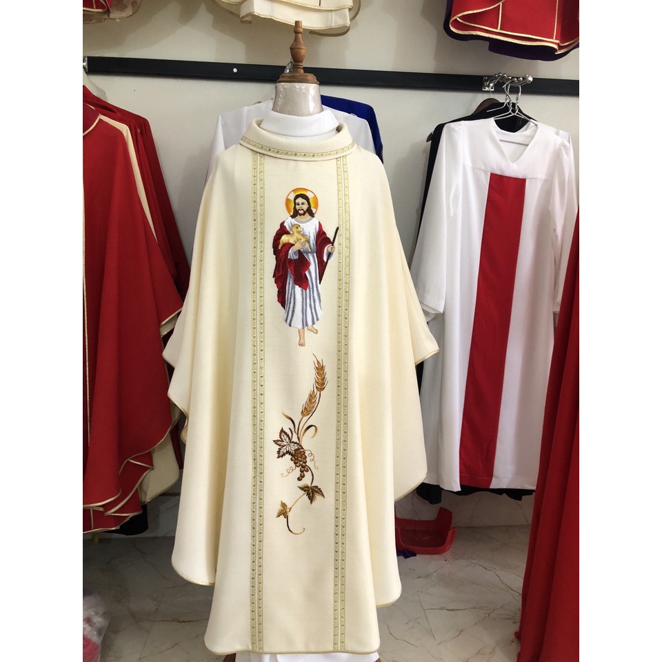 Áo Lễ Linh Mục vàng bạch kim thêu hình Chúa AL6-4 Quà tặng Lễ quan thầy, truyền chức, sinh nhật cha xứ