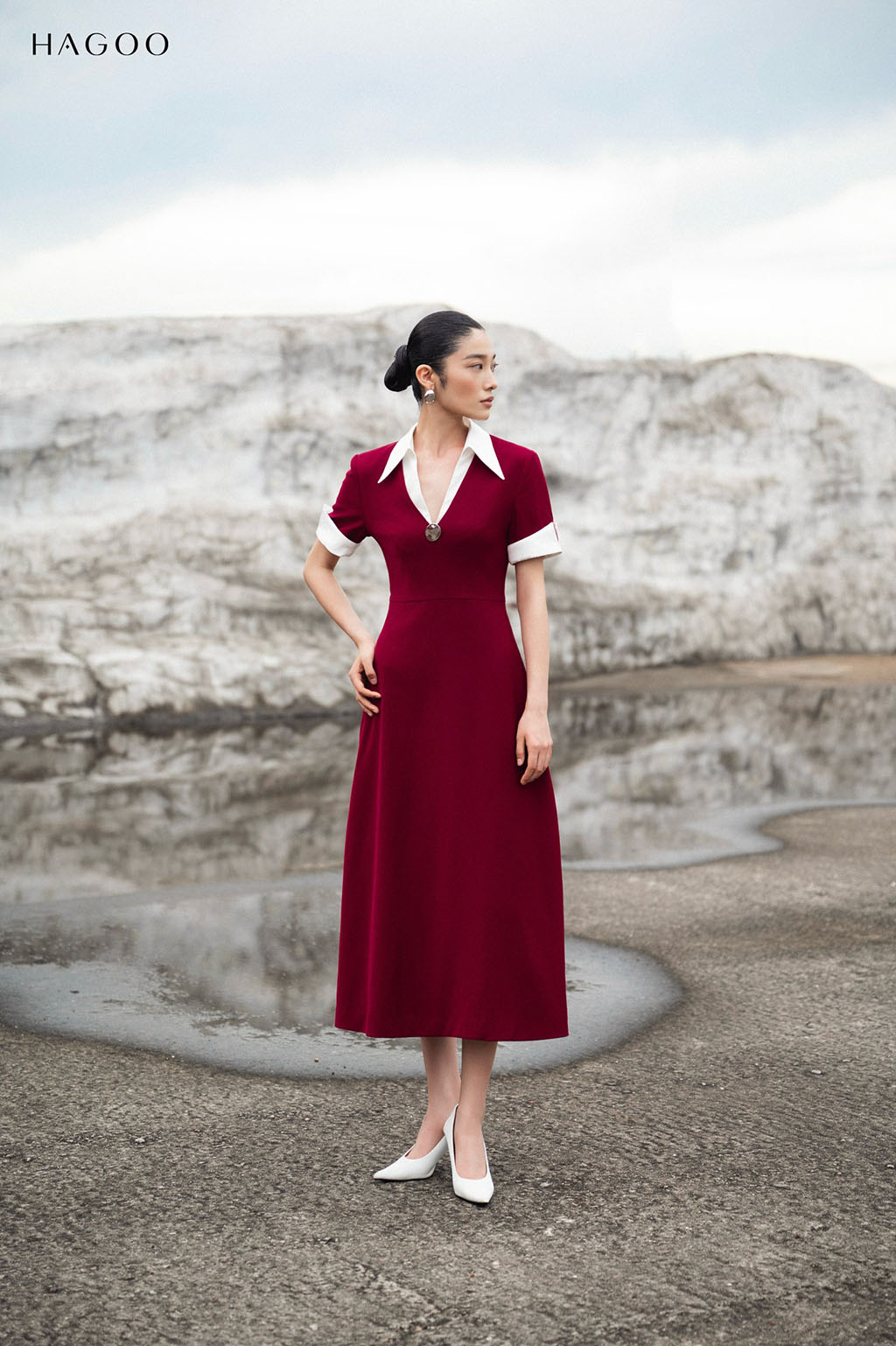 The design gently hugs the waist and then flares out at the hem of the skirt to help accentuate feminine curves.