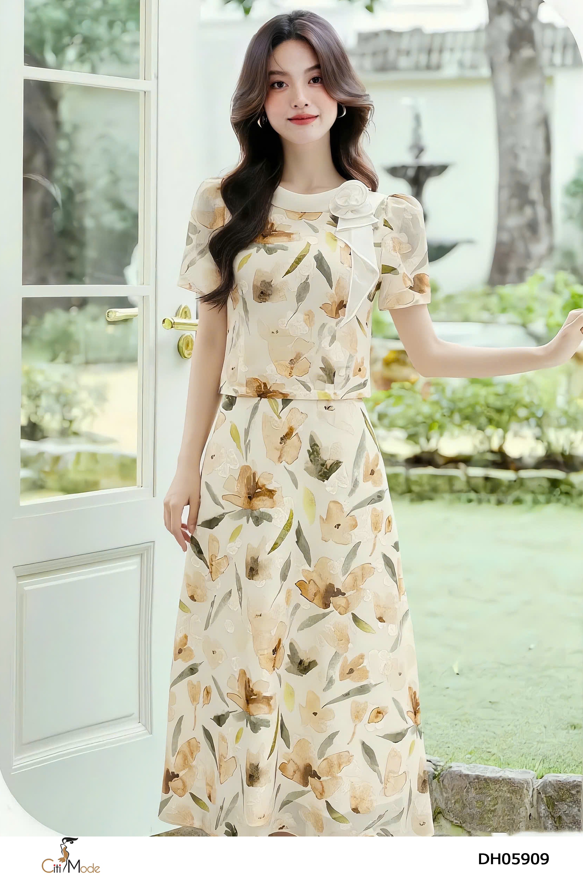 Đầm xòe hoa vàng giả set. cổ cách điệu