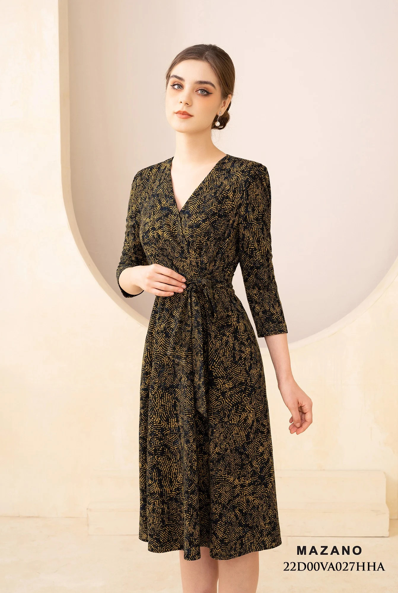 Đầm len thân xếp ly chân rủ